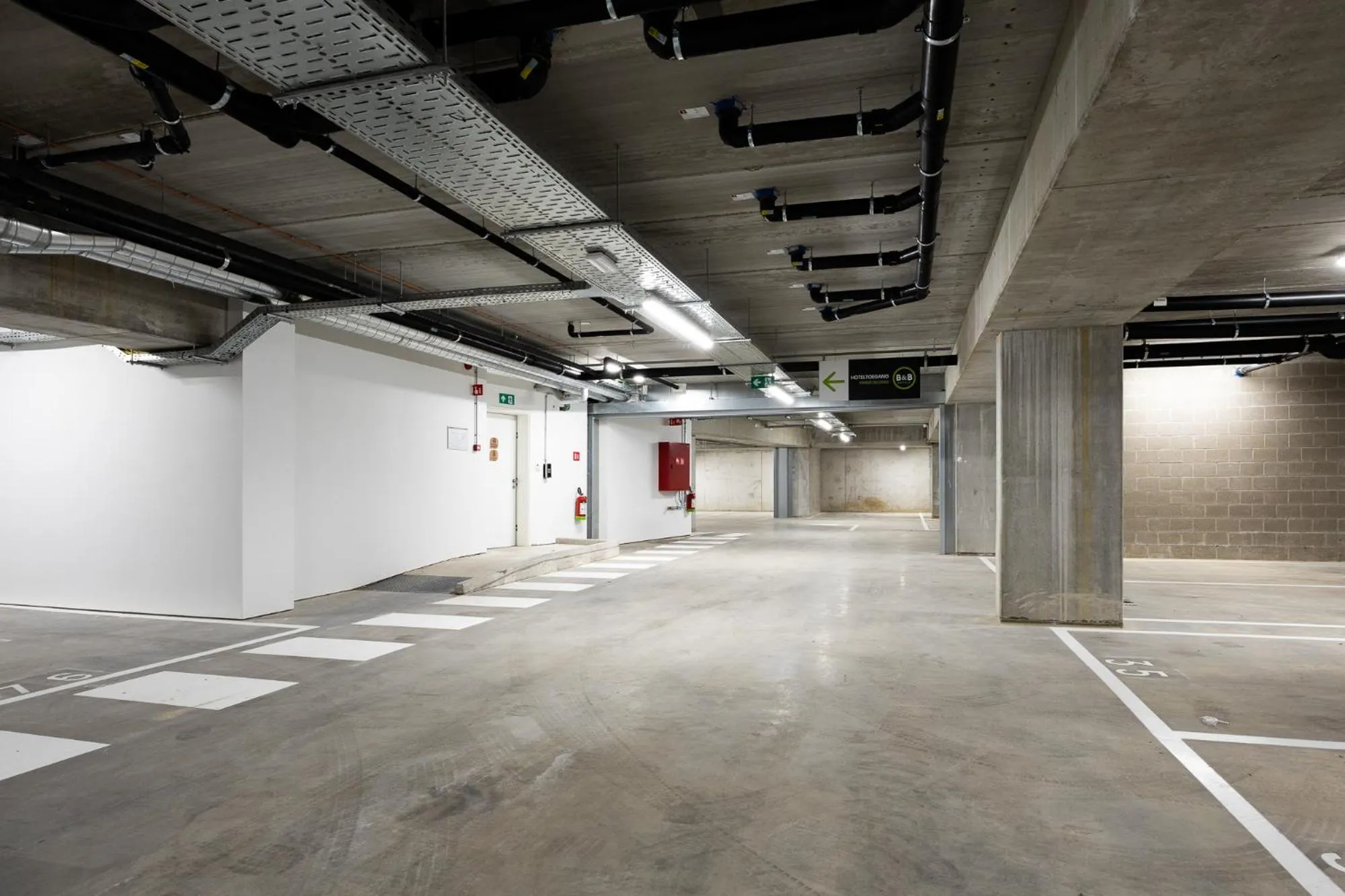 Parking in B&B HOTEL Brussels Airport