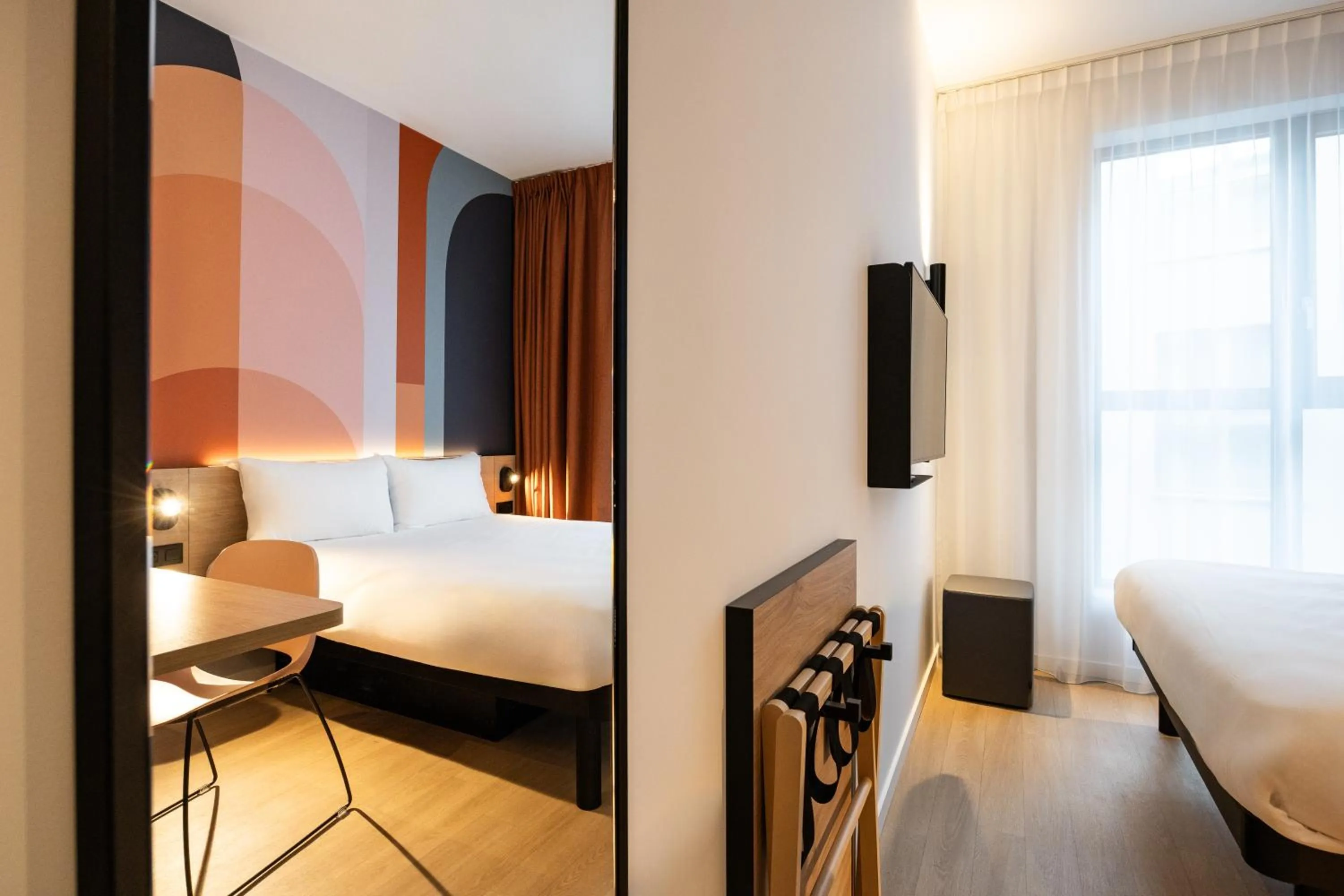 Bed in B&B HOTEL Brussels Airport