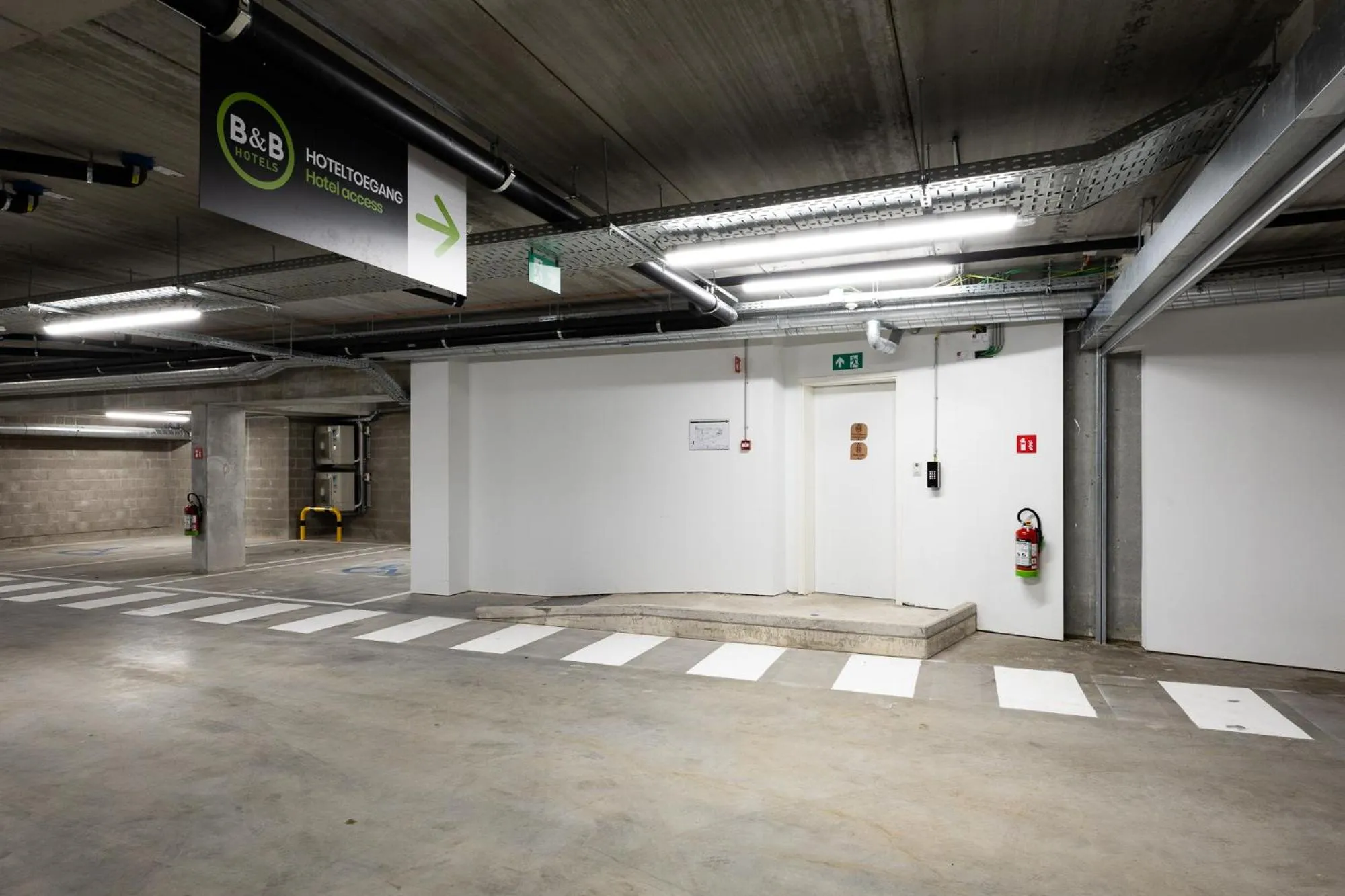 Parking in B&B HOTEL Brussels Airport