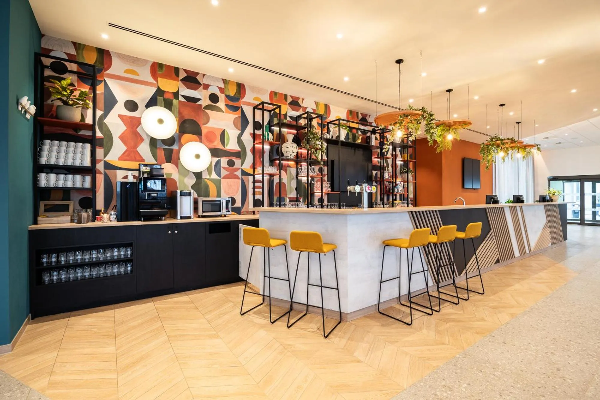 Living room in B&B HOTEL Brussels Airport