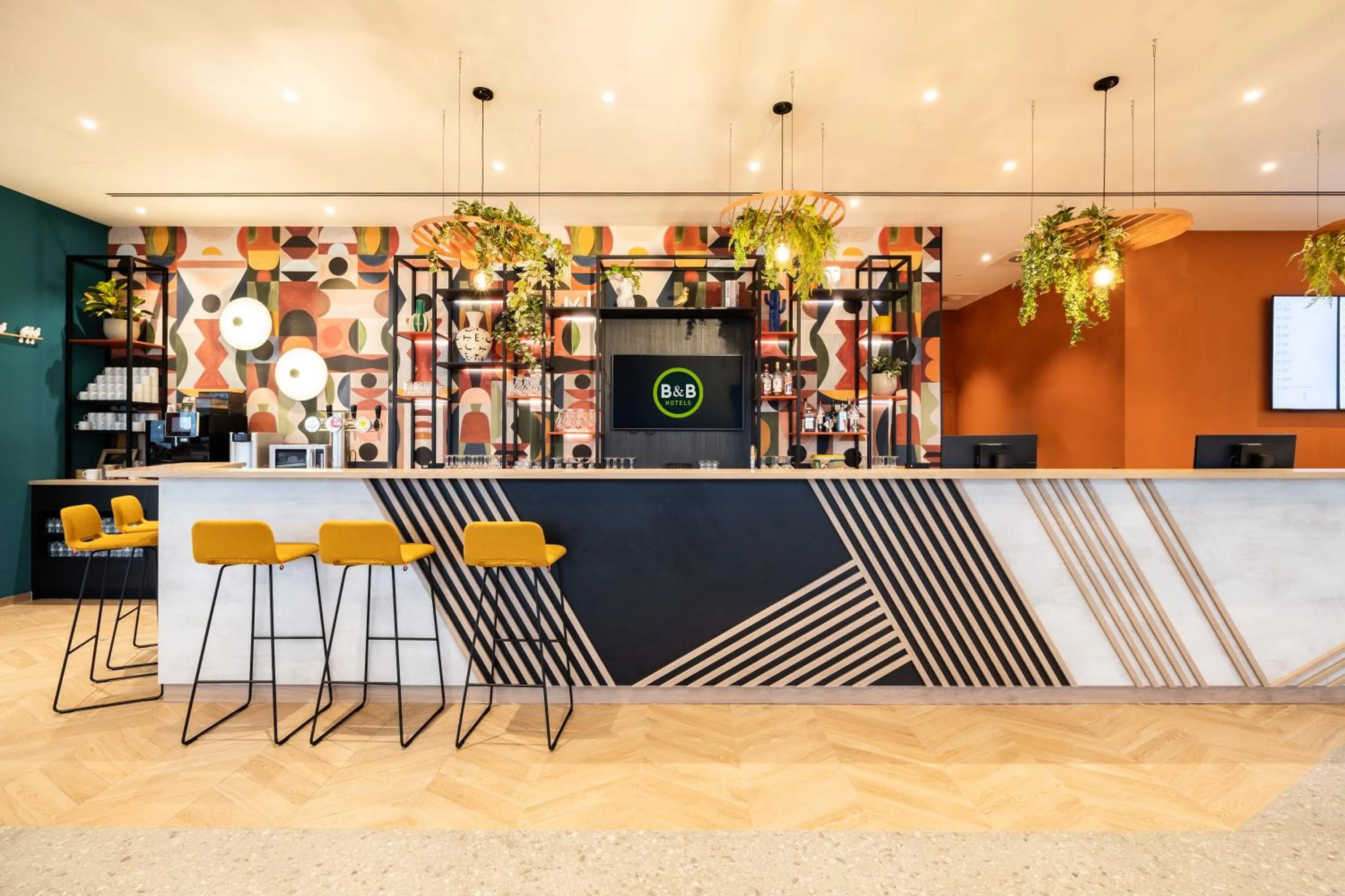 Lobby or reception in B&B HOTEL Brussels Airport