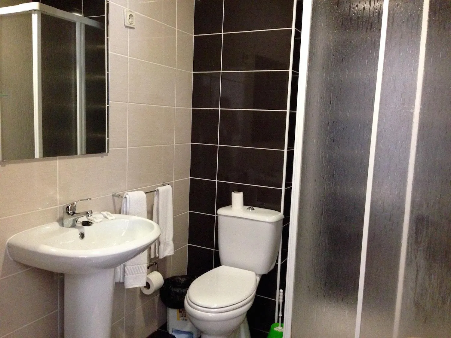 Toilet in Residencial Dom Duarte