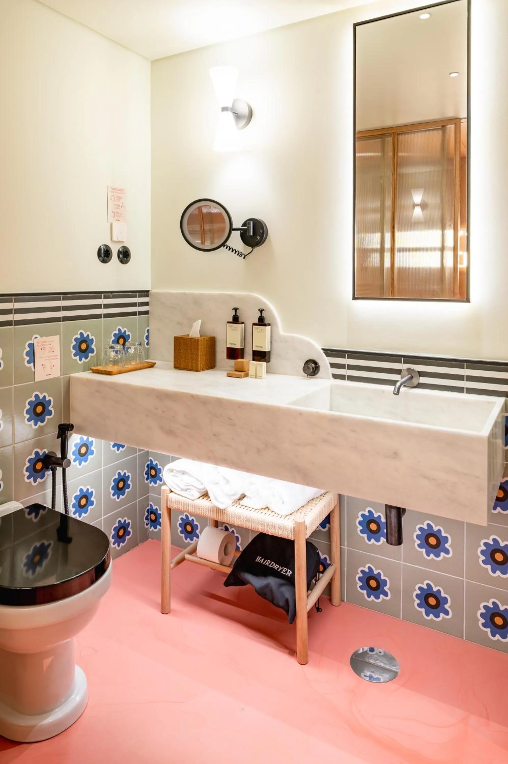 Toilet in Artcore Hotel Porto
