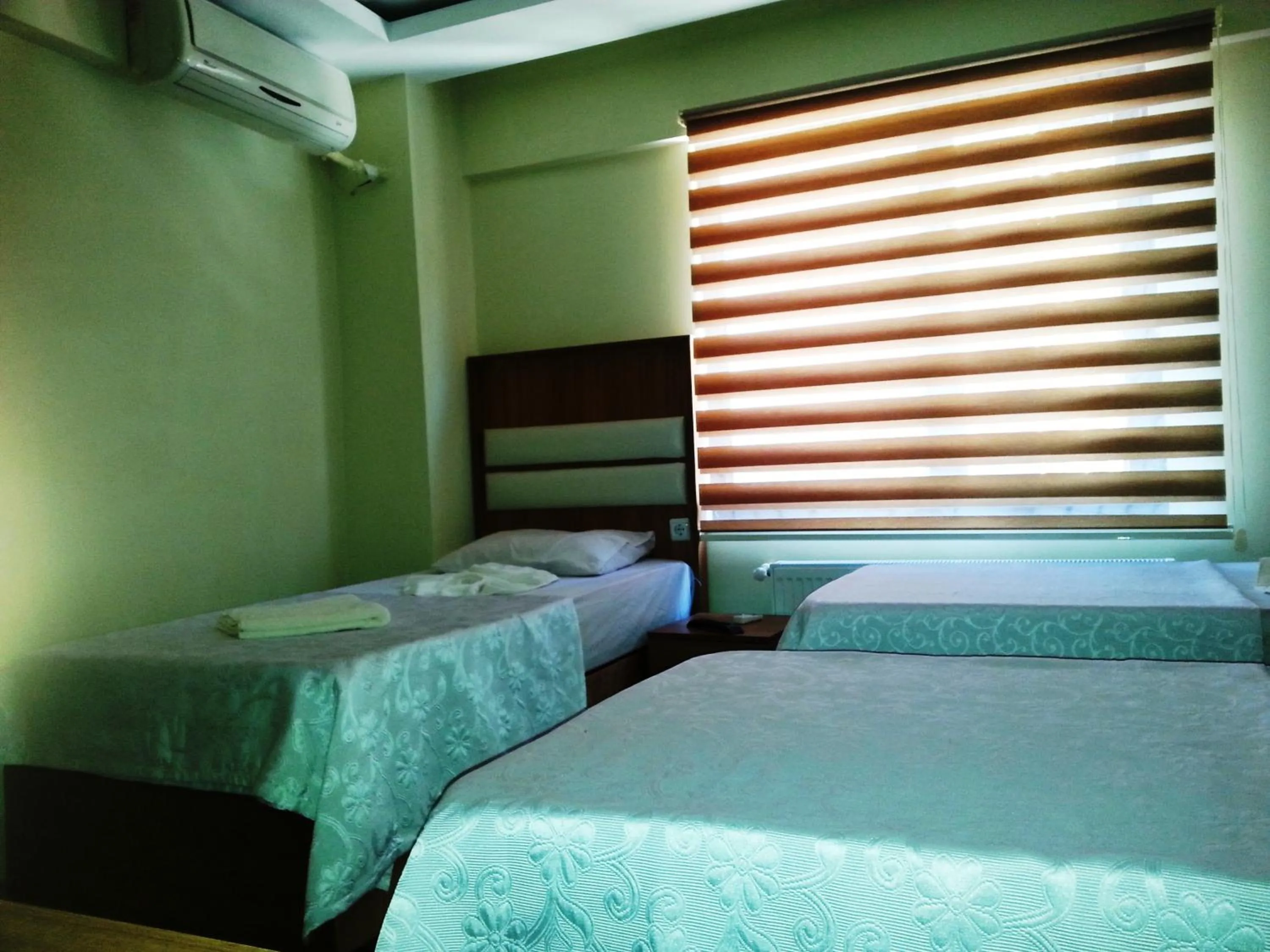 Photo of the whole room in Torun Hotel Bursa