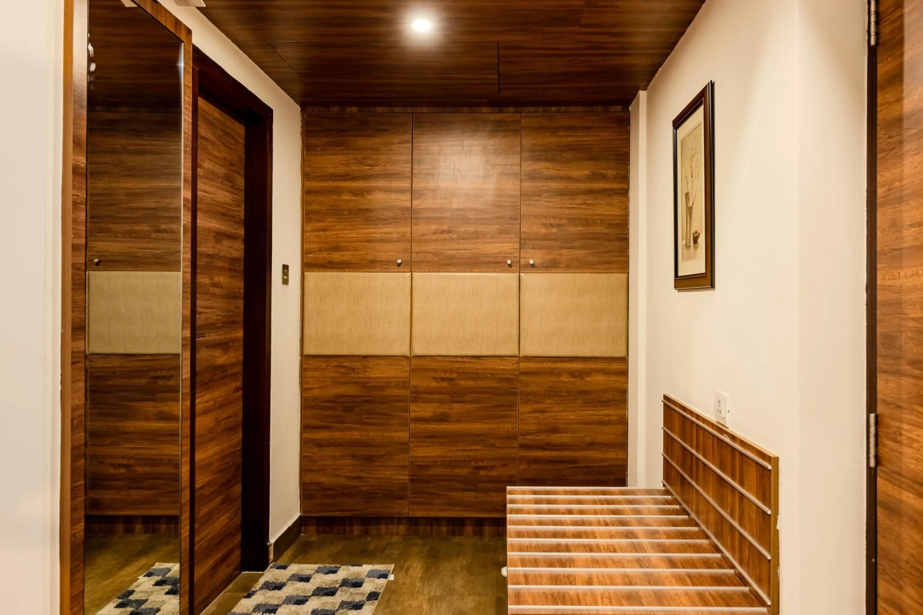 wardrobe in Olive Downtown