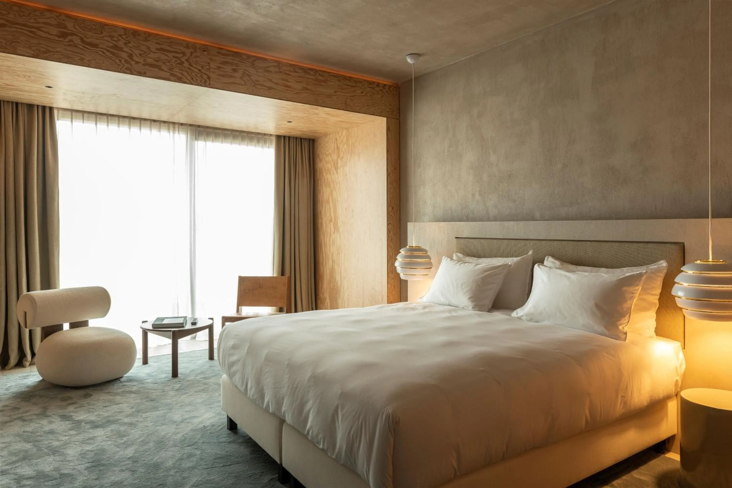 Bedroom, Bed in Radisson Collection The National Hotel, Brussels