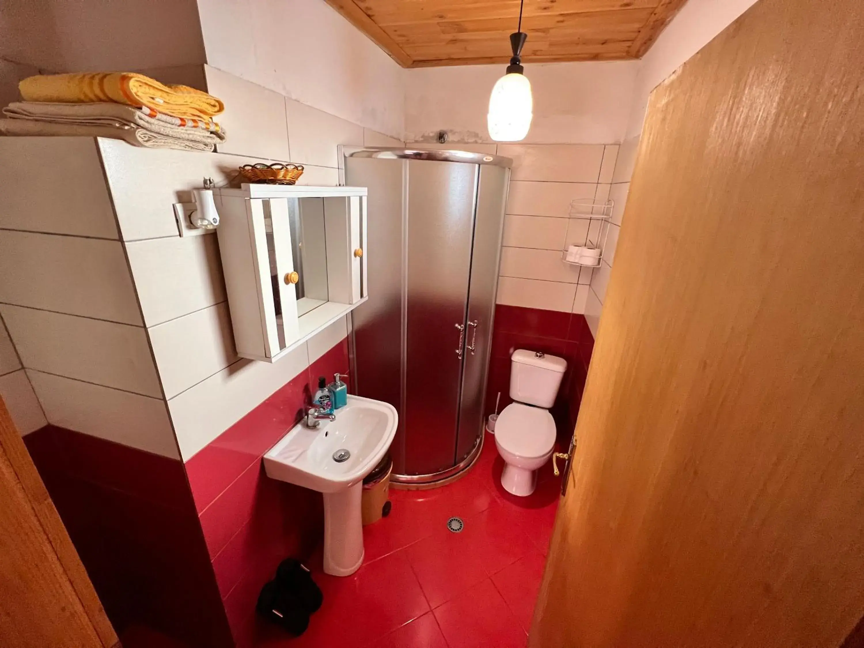 Family Room with Bathroom in Rooms Merlika -Inside the Castle- Family Room with Bathroom in Rooms Merlika -Inside the Castle-
