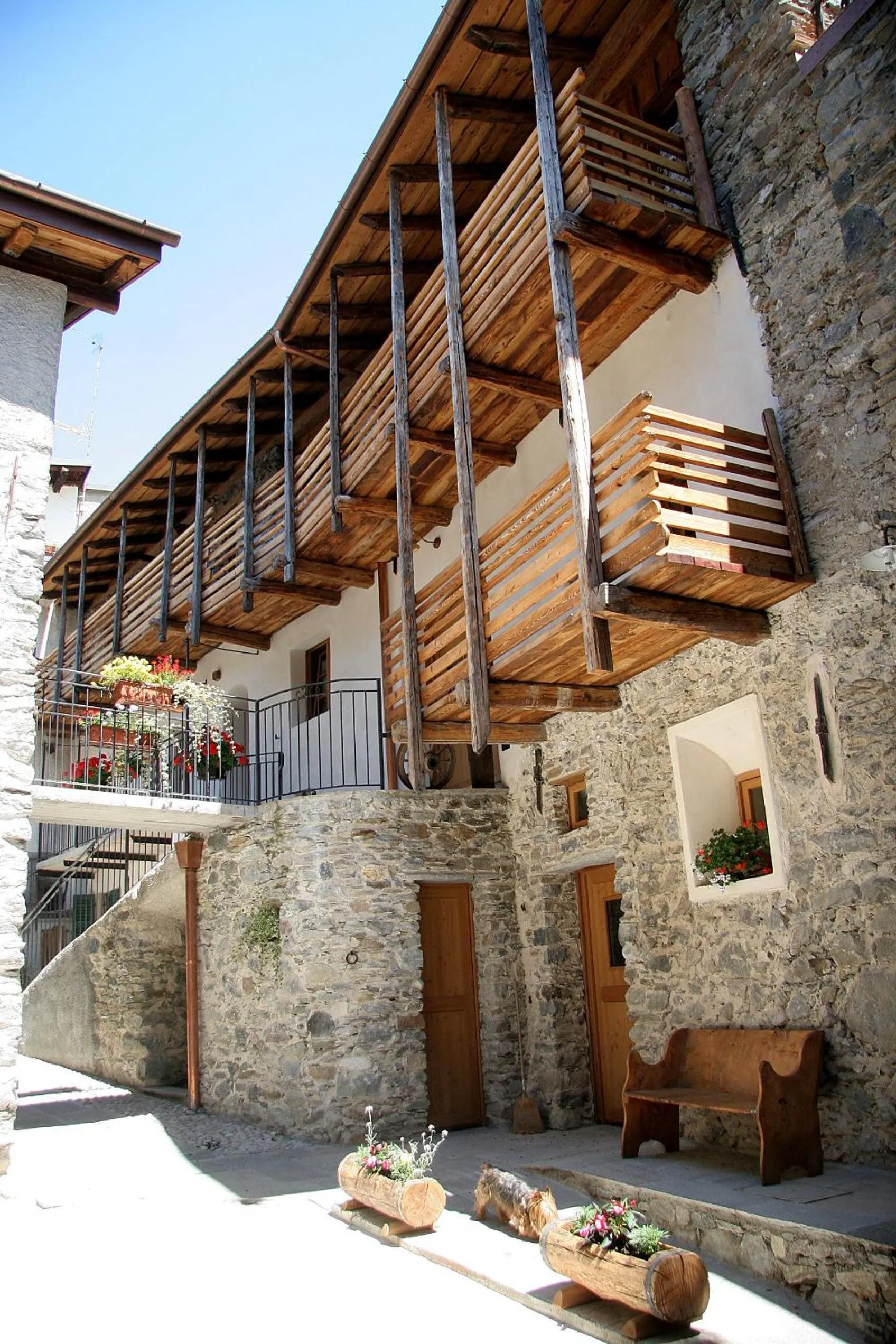 Property building in Ostello del Castello Tirano