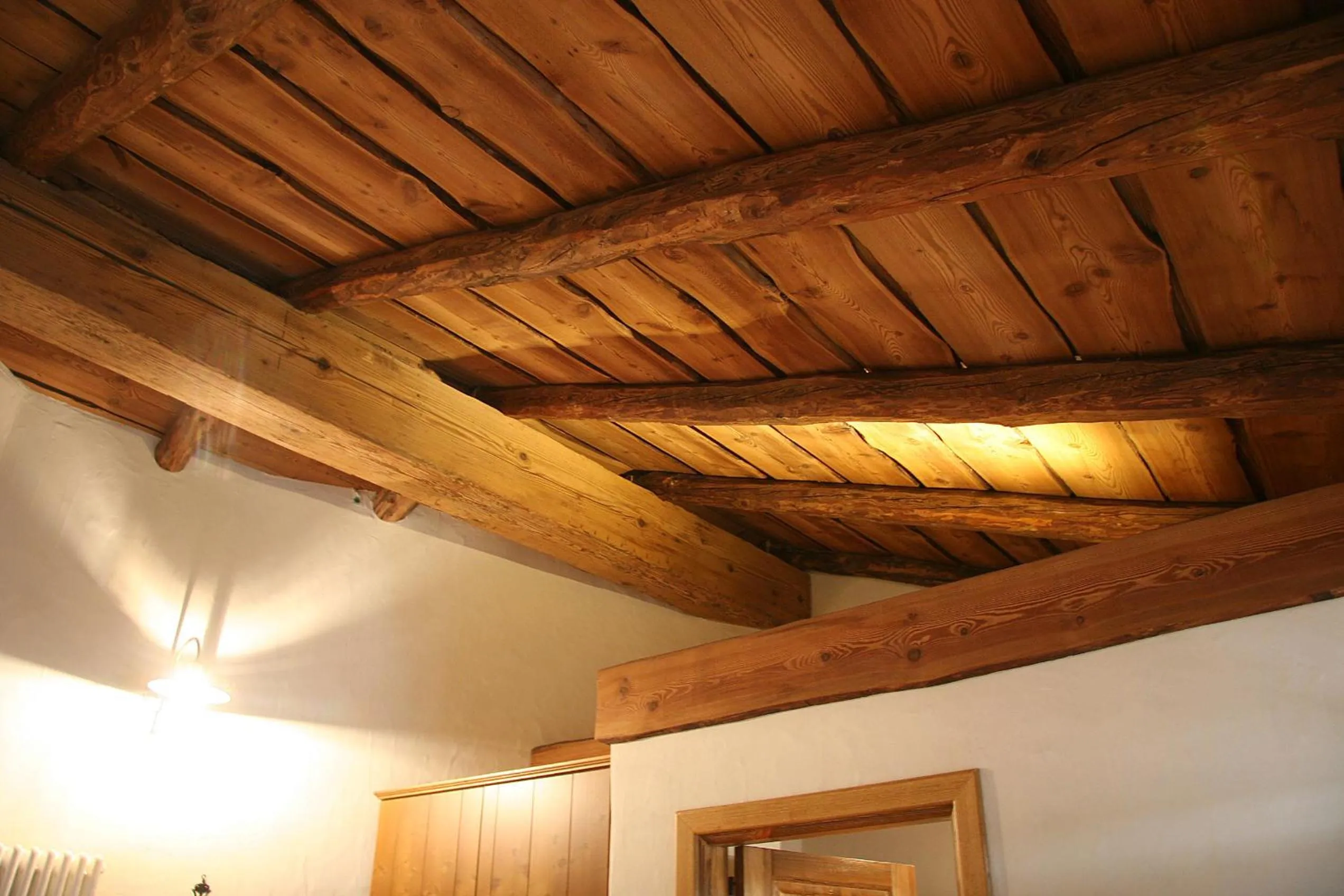 Decorative detail in Ostello del Castello Tirano