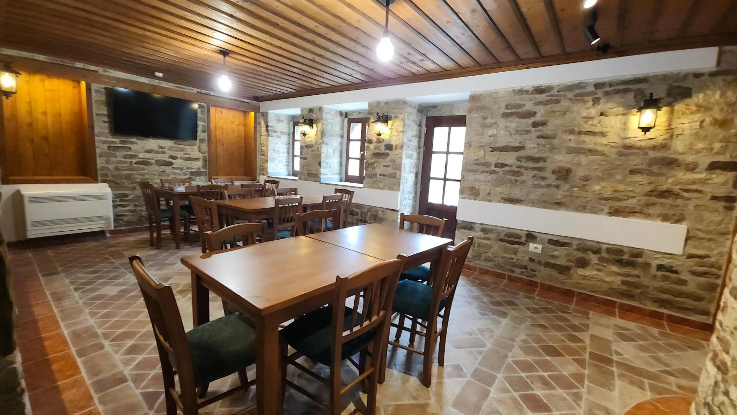 Restaurant/places to eat in Bizant House Boutique Hotel