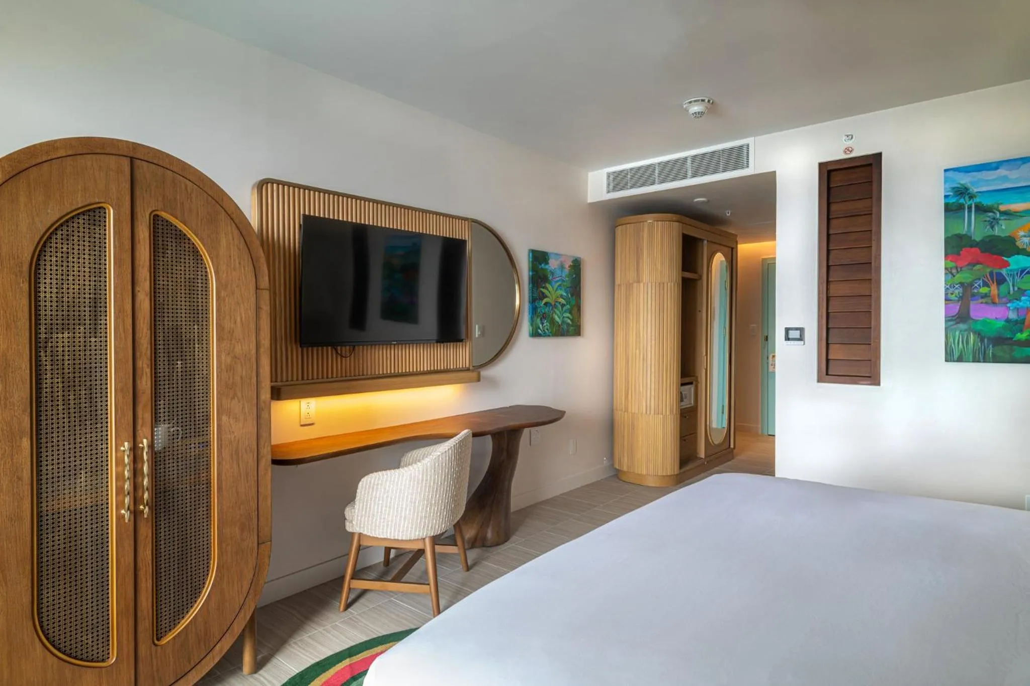 Photo of the whole room, Bed in Hotel Indigo Bridgetown Barbados by IHG