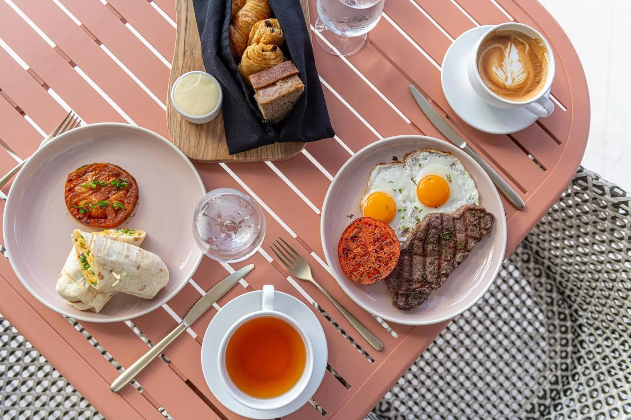 Restaurant/places to eat in Hotel Indigo Bridgetown Barbados by IHG