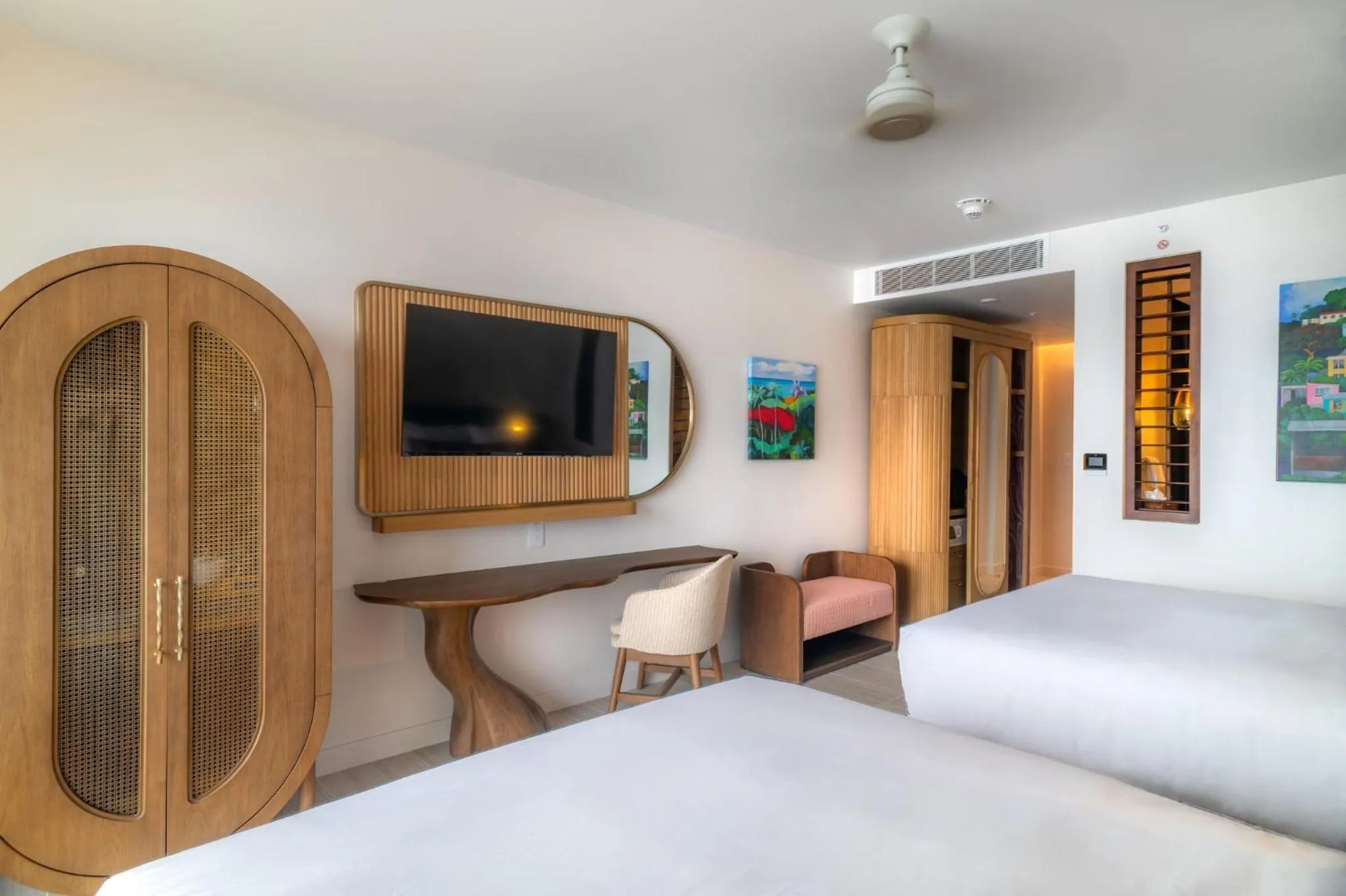 Photo of the whole room, Bed in Hotel Indigo Bridgetown Barbados by IHG