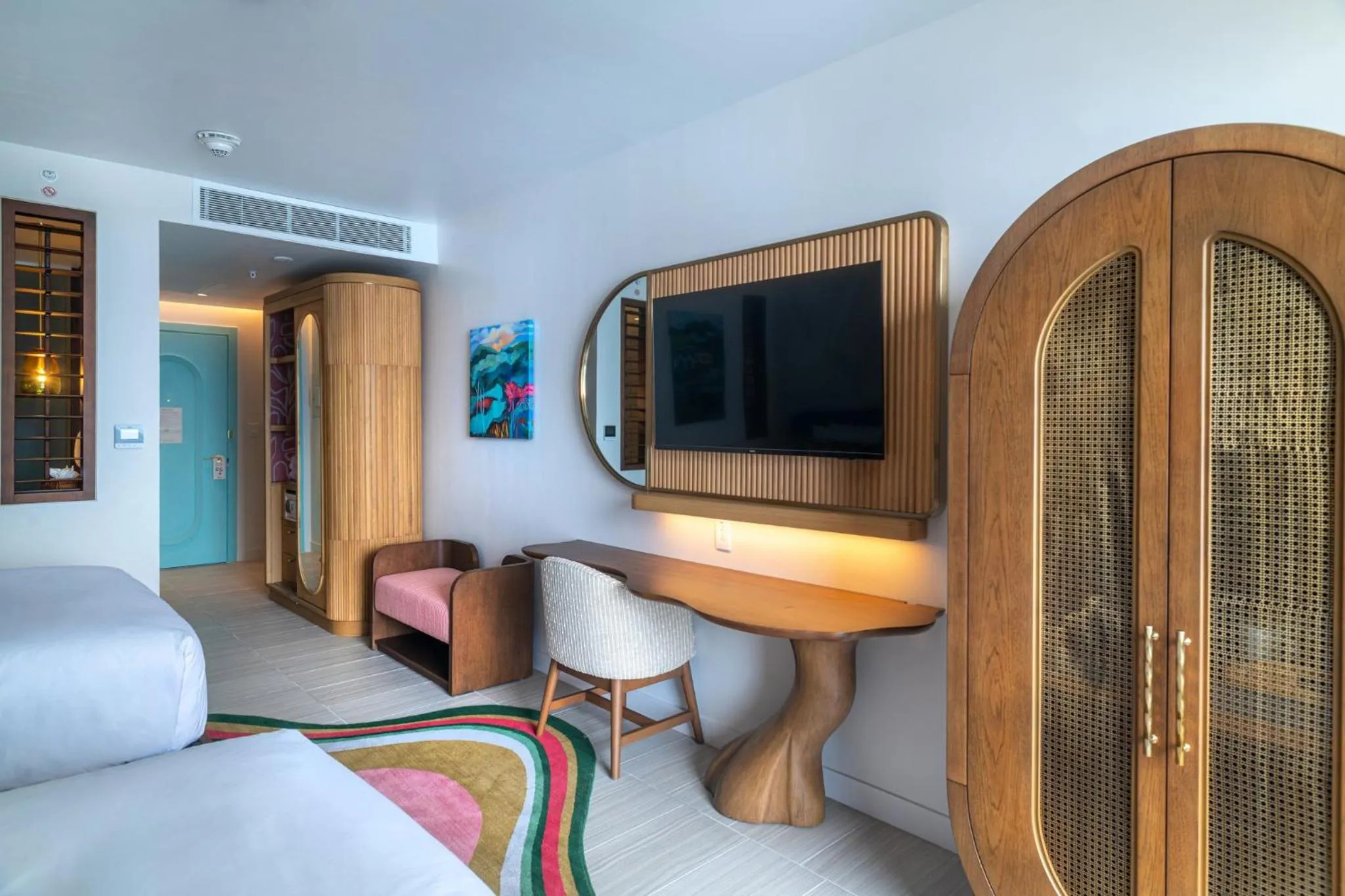 Photo of the whole room, Bed in Hotel Indigo Bridgetown Barbados by IHG