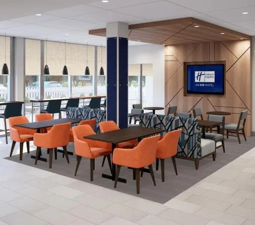 Holiday Inn Express & Suites Huntsville Northeast by IHG