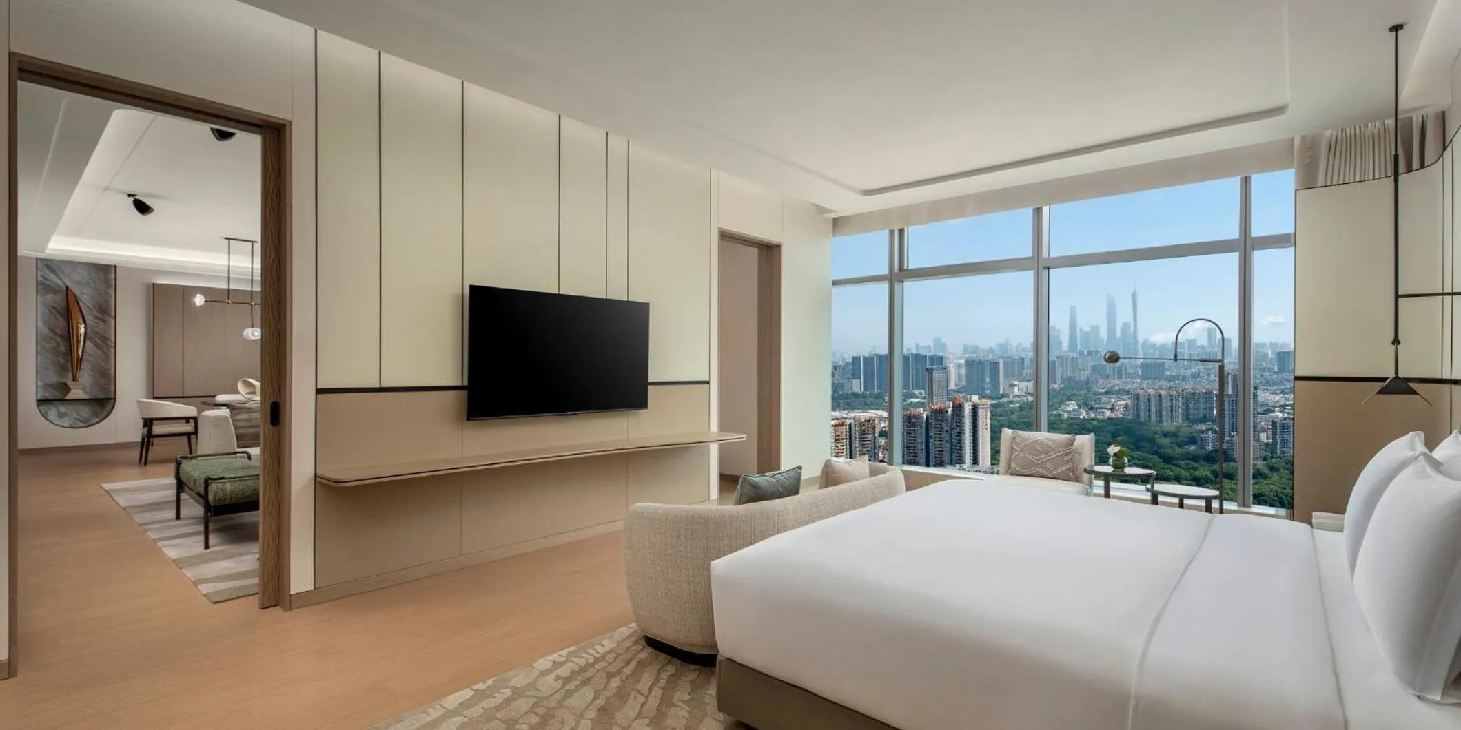 Bedroom, Bed in Crowne Plaza Guangzhou Window of Canton