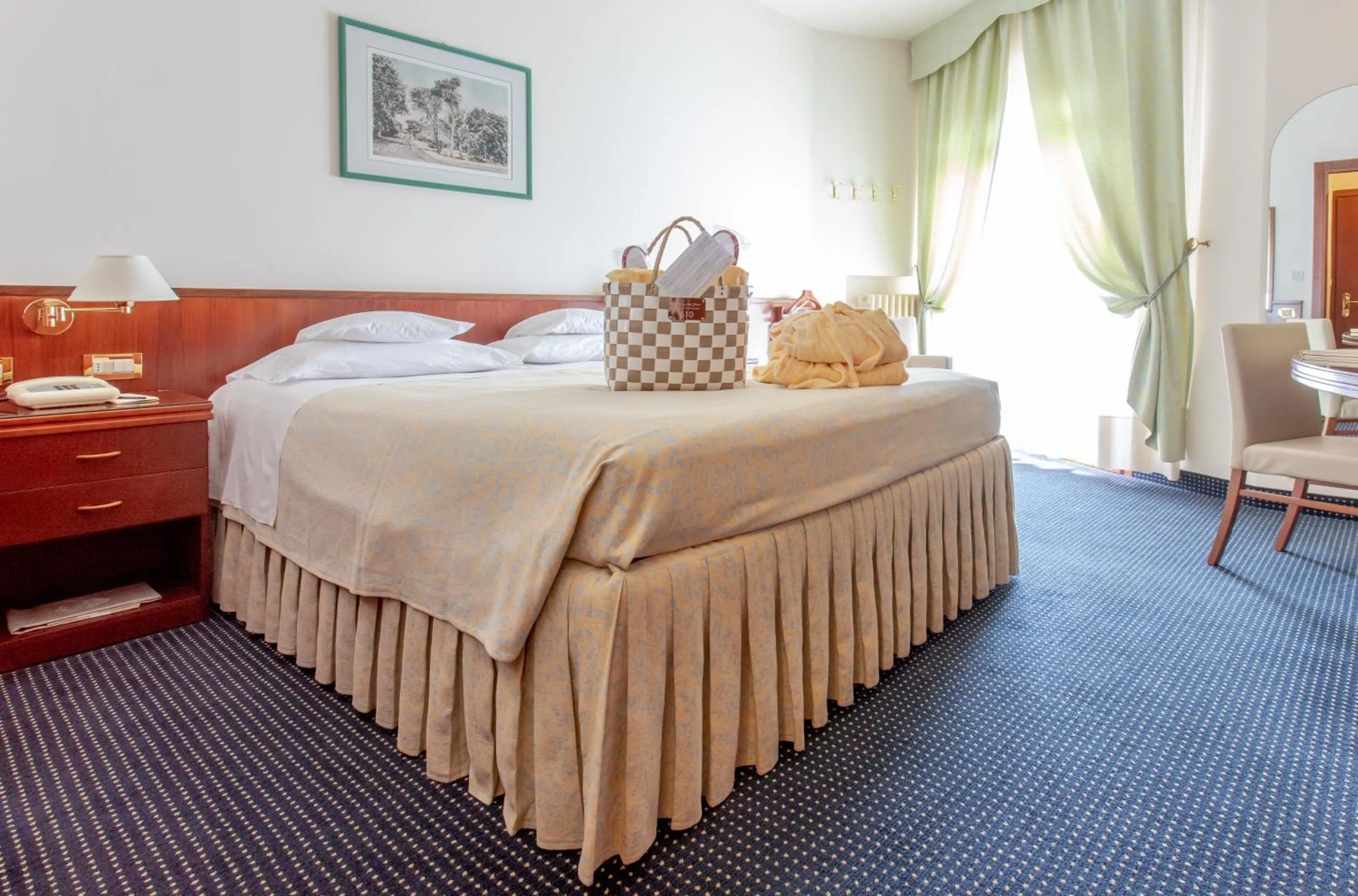 Bedroom, Bed in Hotel Garden Terme