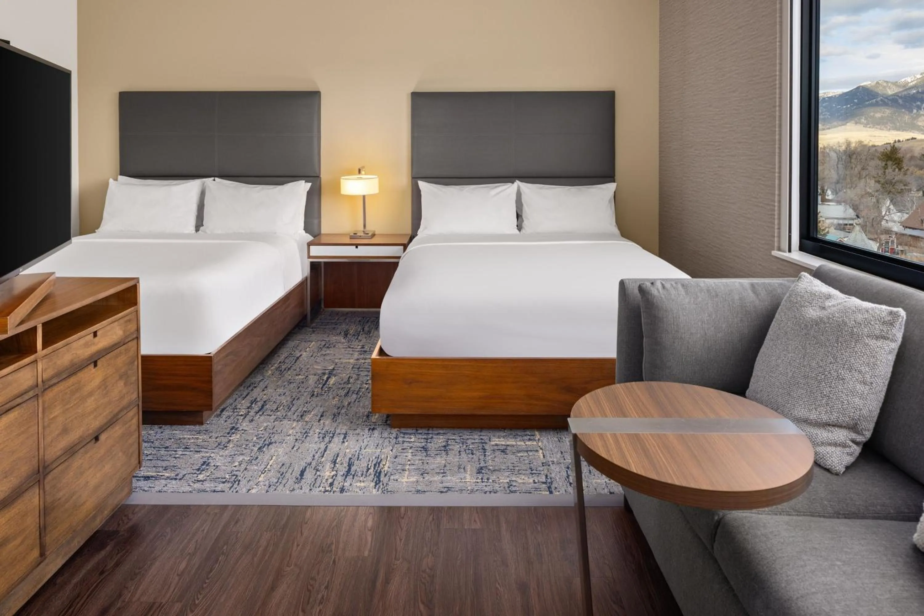 Photo of the whole room, Bed in Element Bozeman