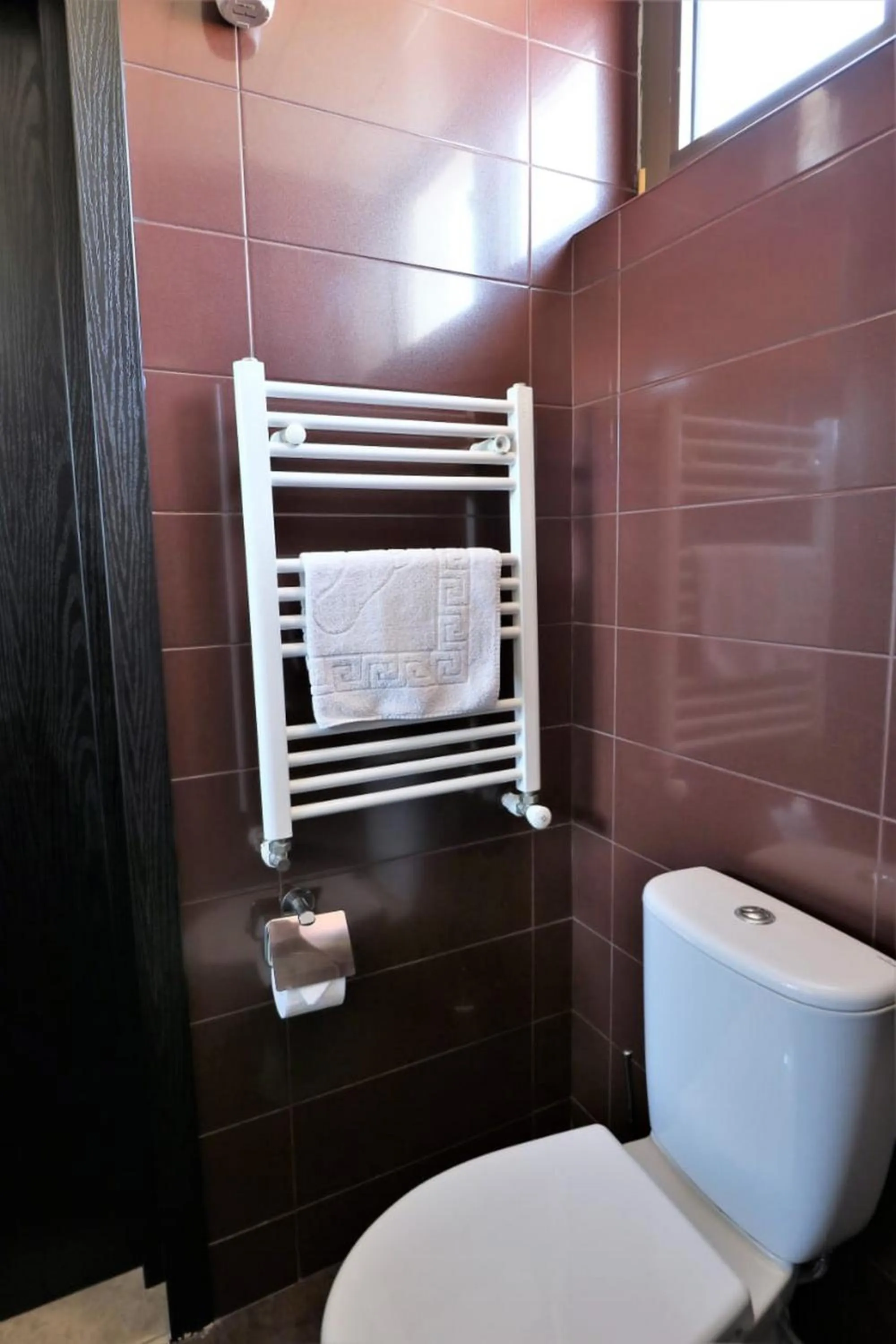 Toilet in East Gate Boutique Hotel