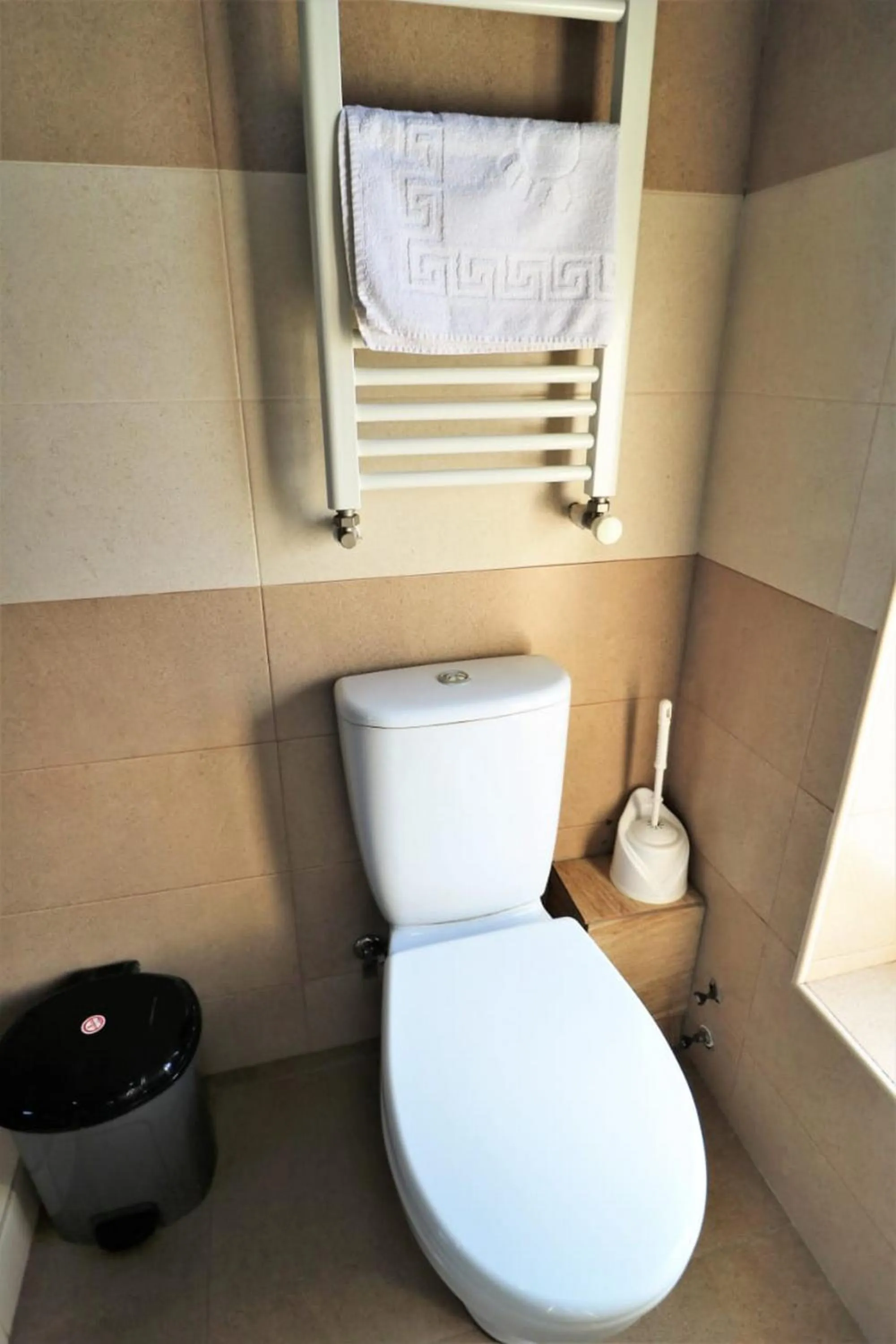 Toilet in East Gate Boutique Hotel