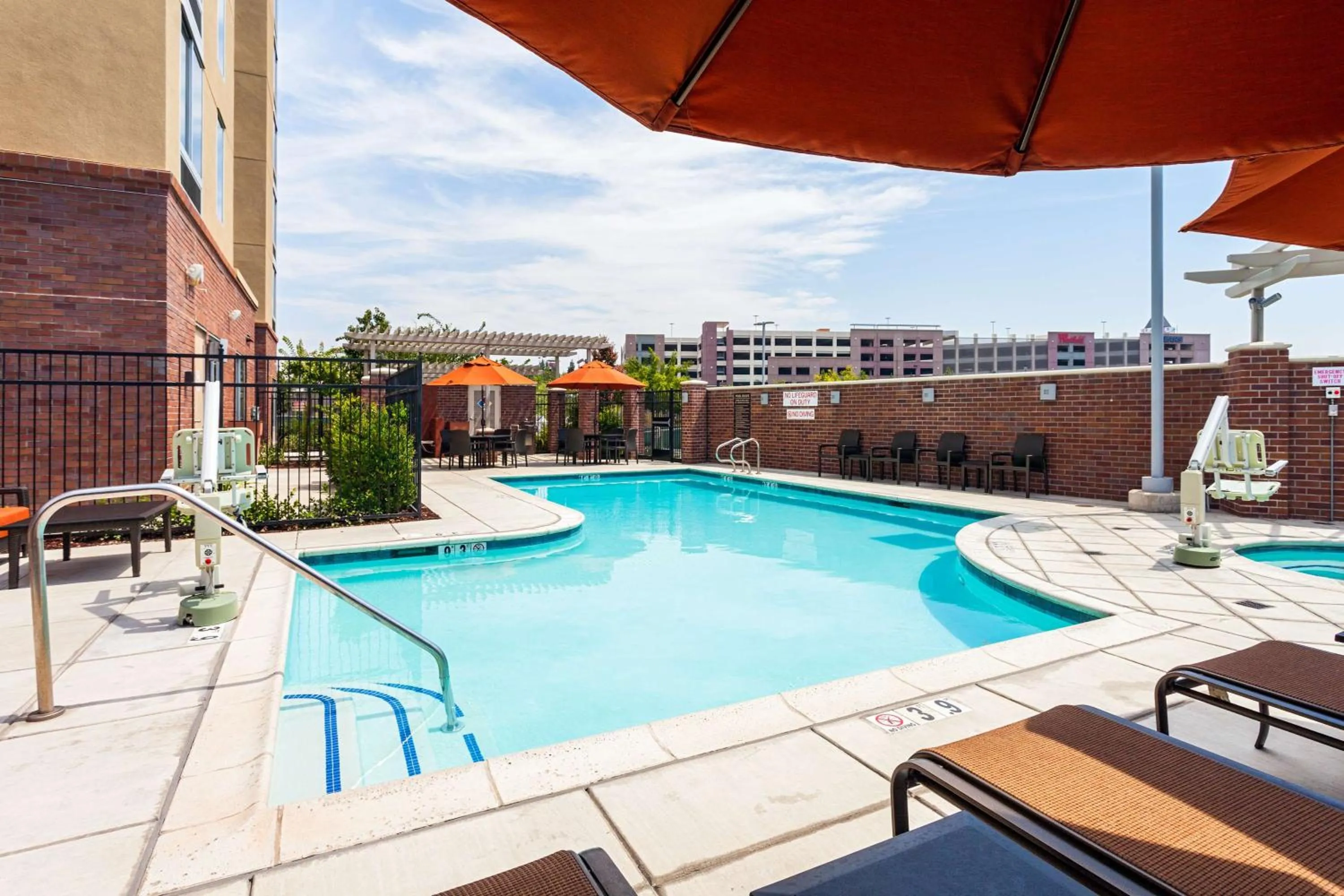 Swimming pool in Hyatt Place Sacramento Roseville