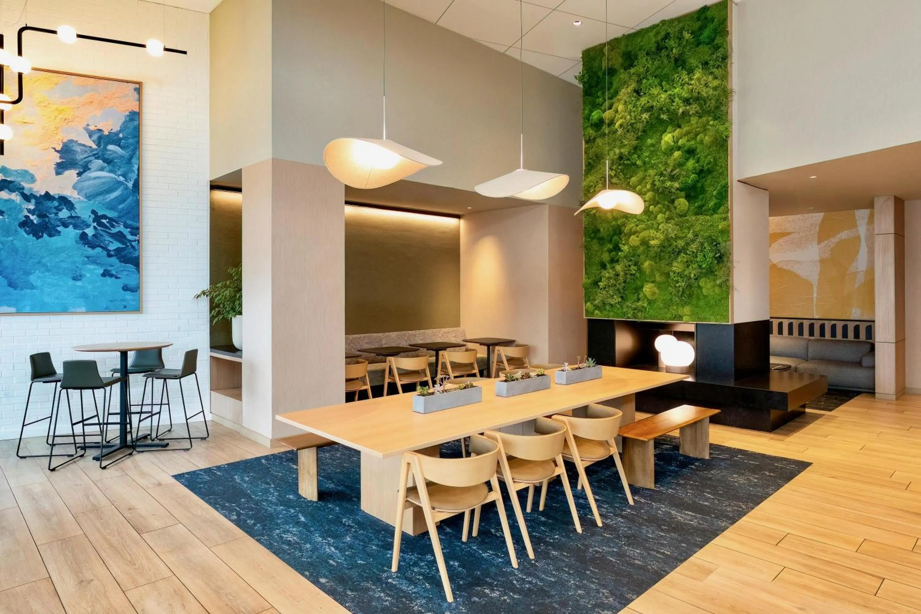 Restaurant/places to eat in Hyatt Place Sacramento Roseville