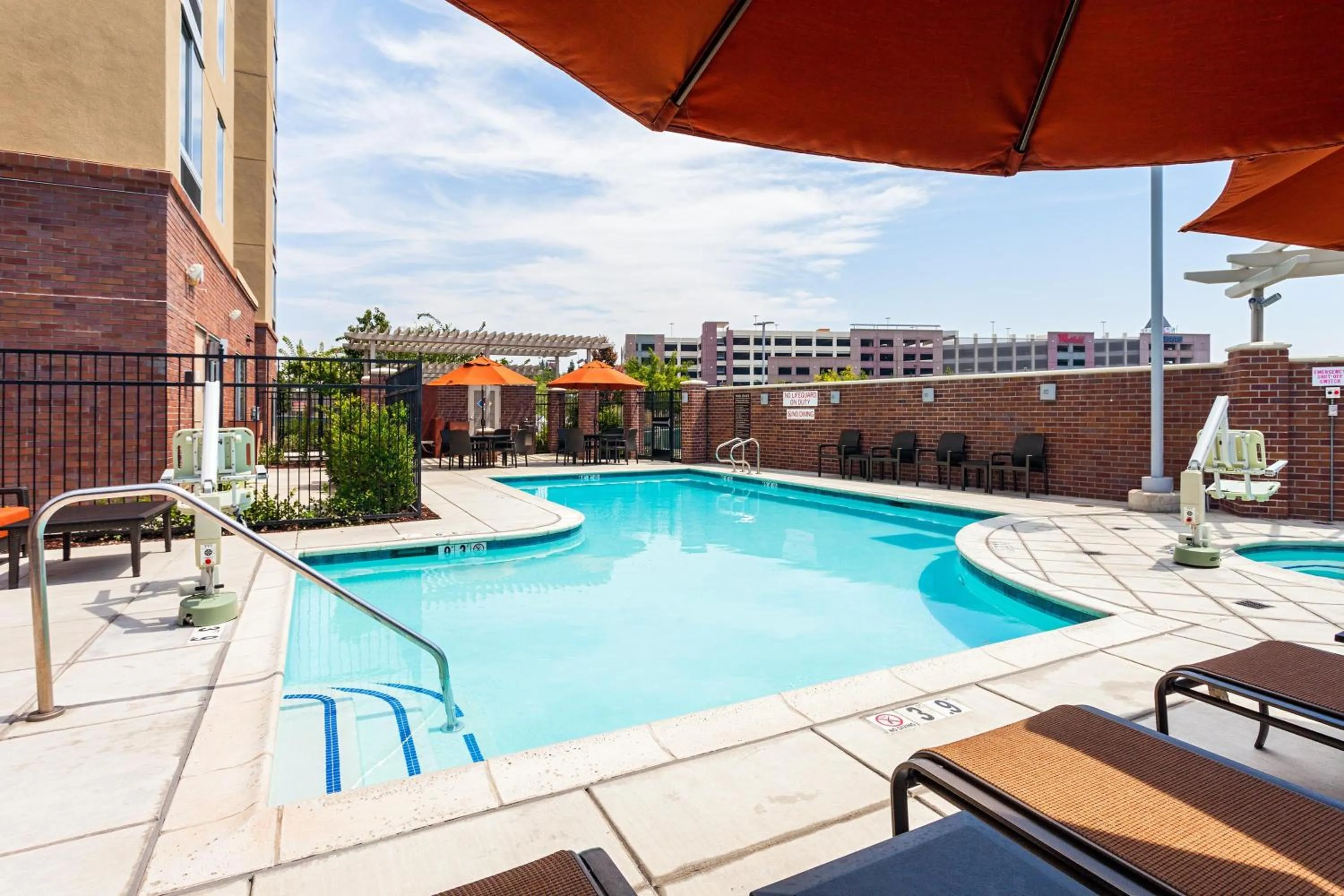 Swimming pool in Hyatt Place Sacramento Roseville