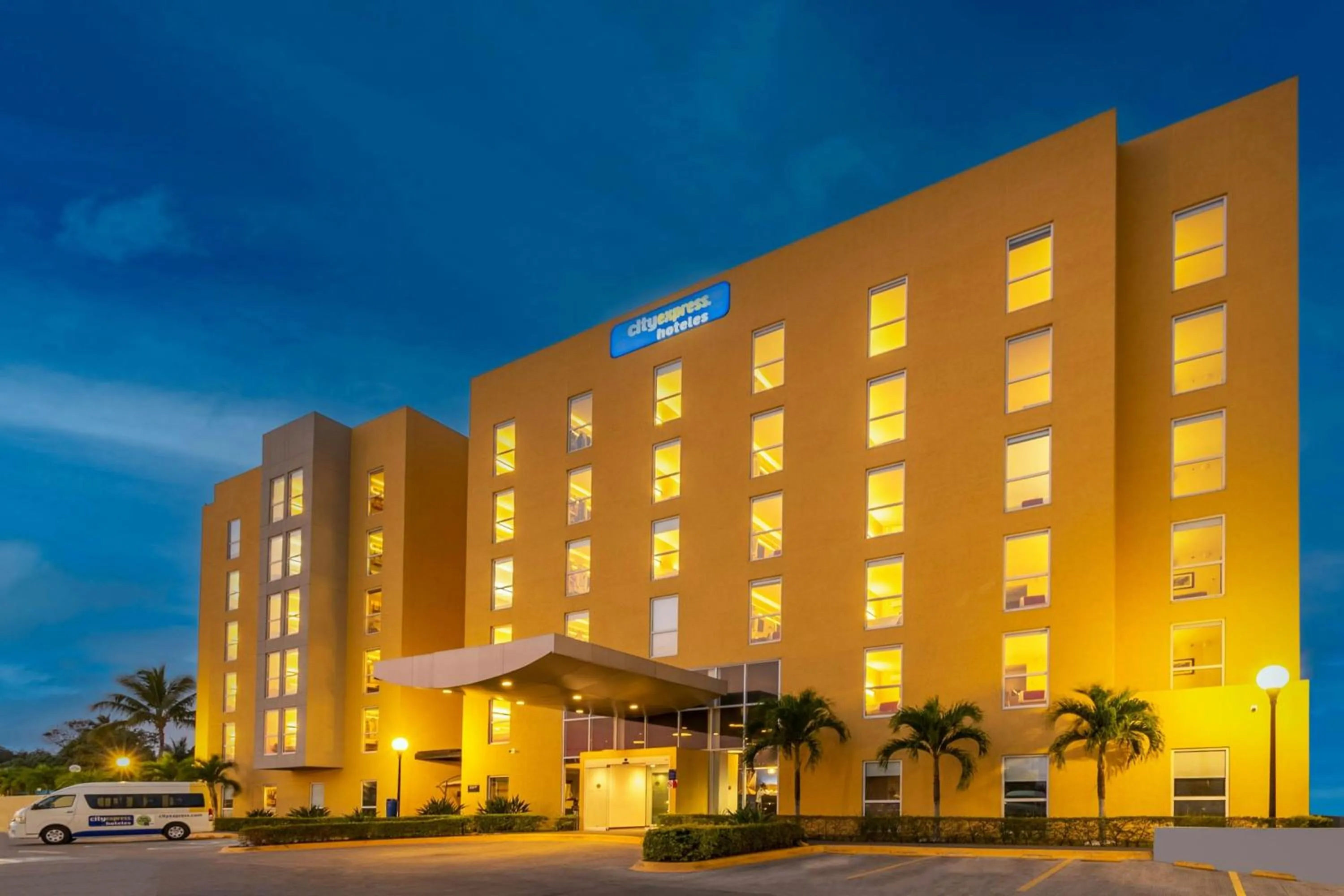 Property building in City Express by Marriott Tuxpan