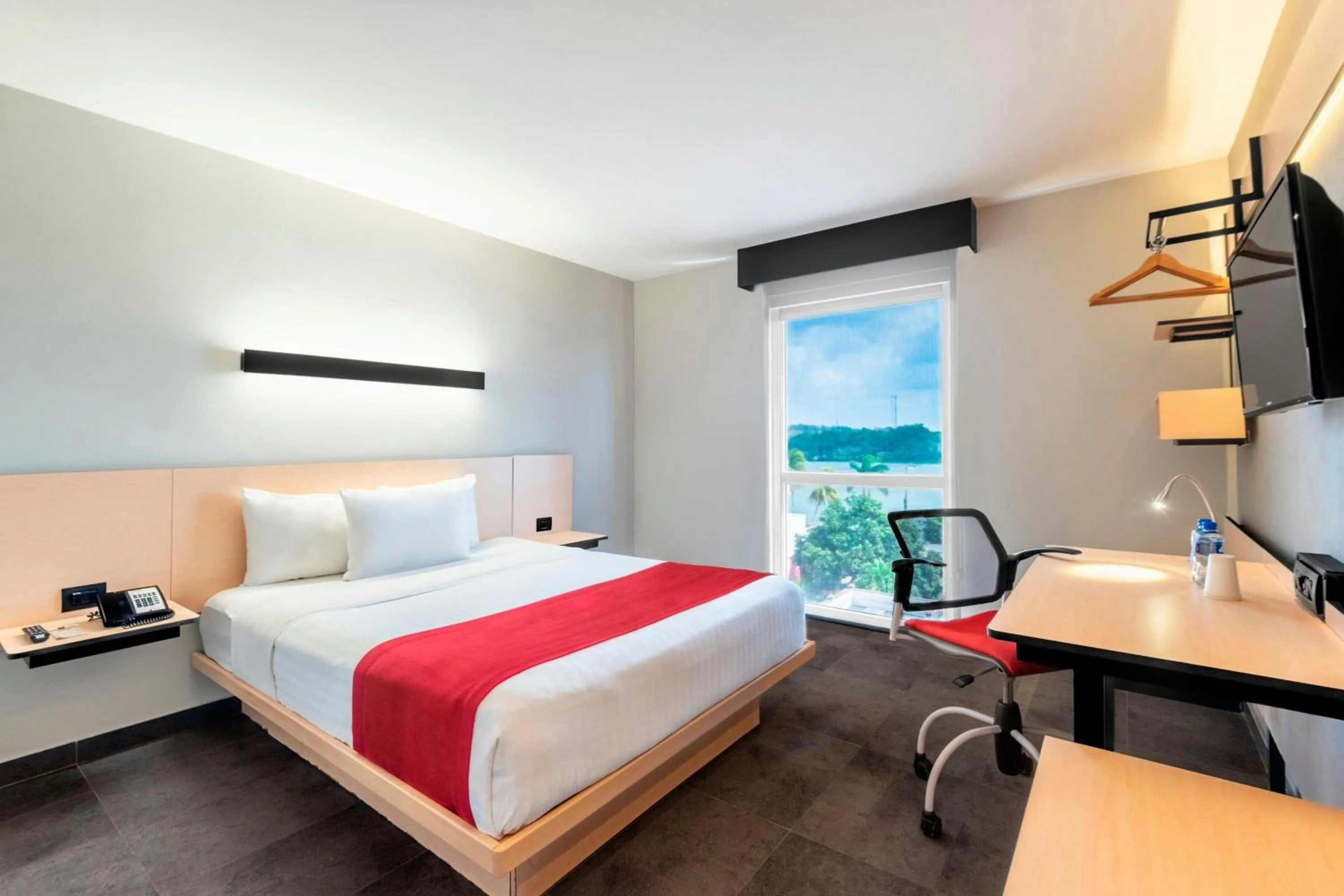 Photo of the whole room, Bed in City Express by Marriott Tuxpan