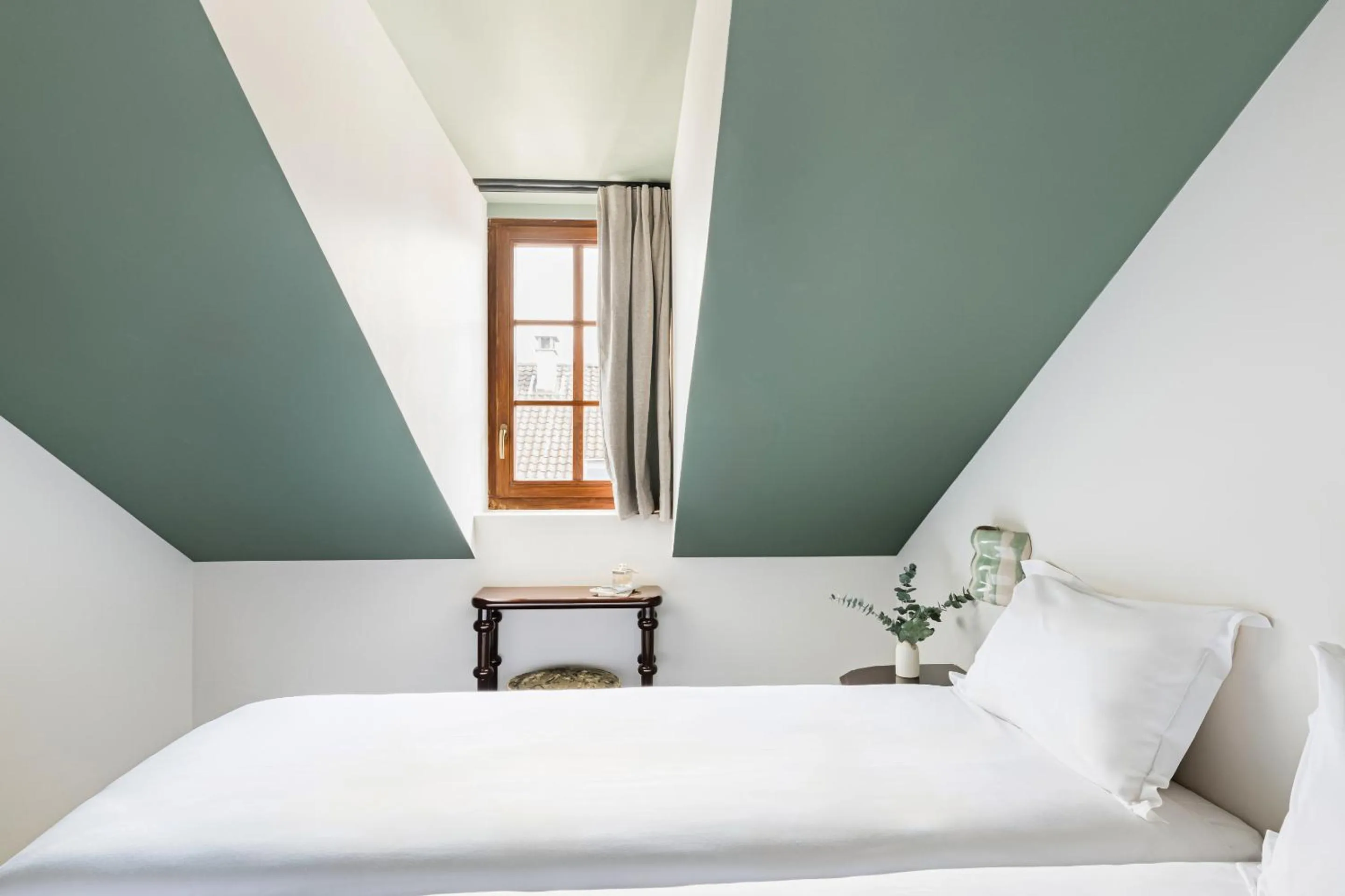 Bedroom, Bed in Hôtel La Cour du 6