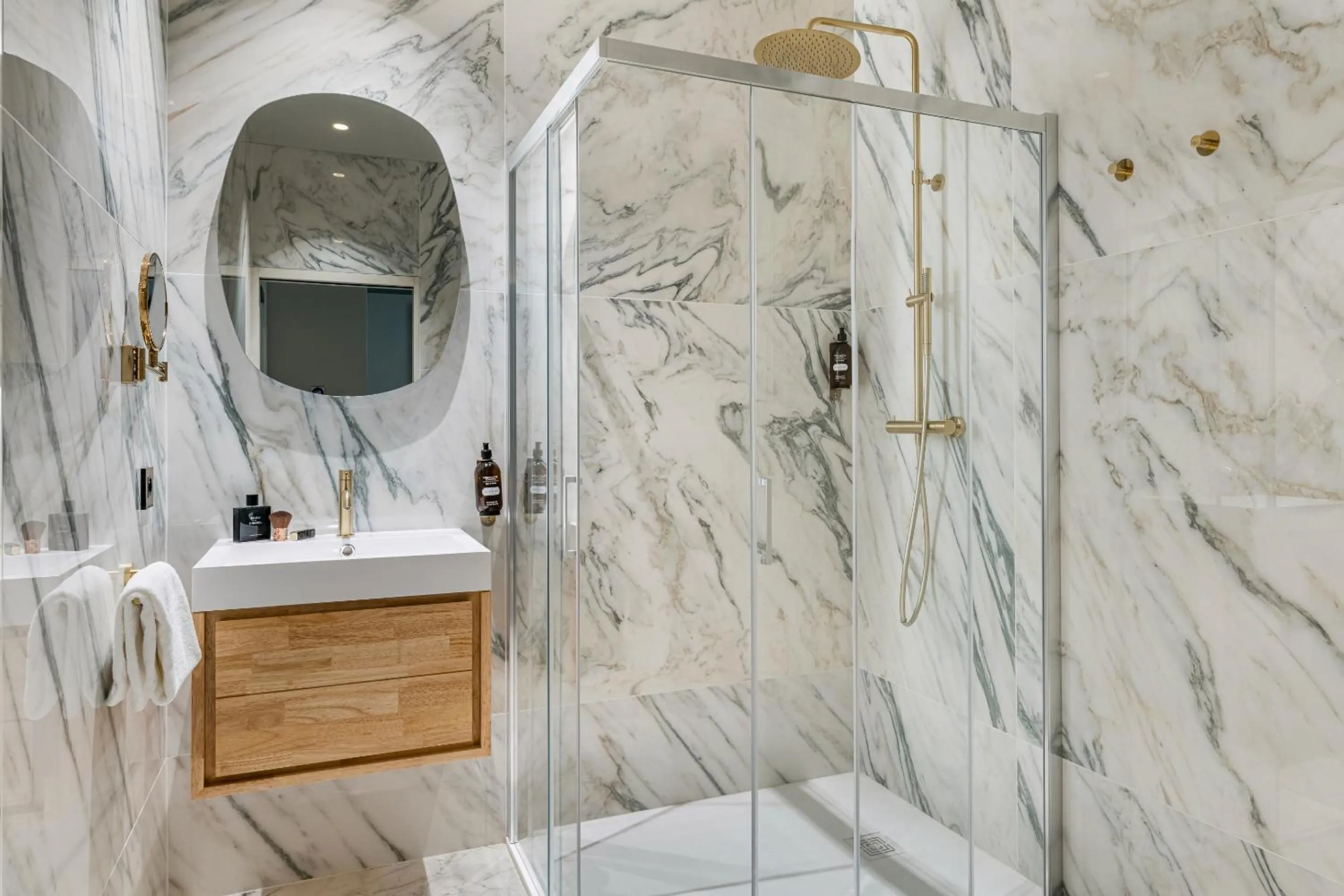 Dining area in Hôtel La Cour du 6