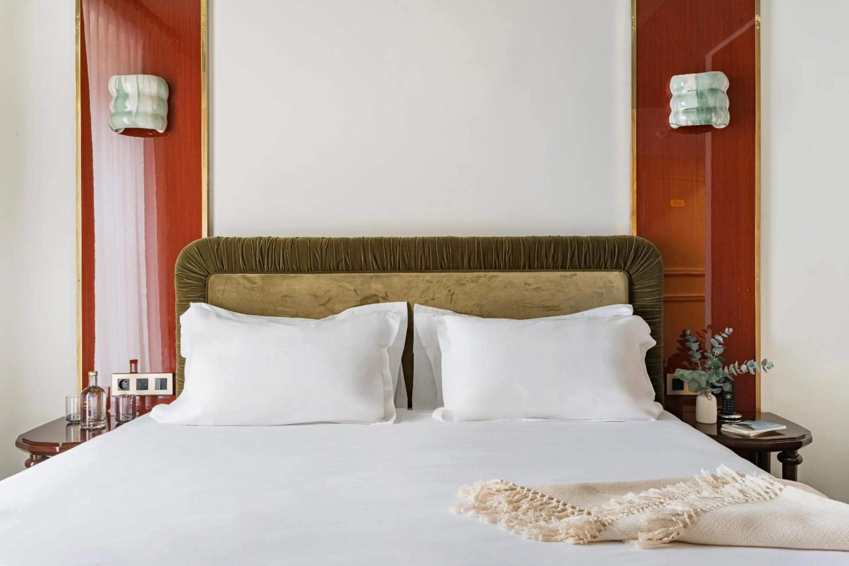 Bedroom, Bed in Hôtel La Cour du 6