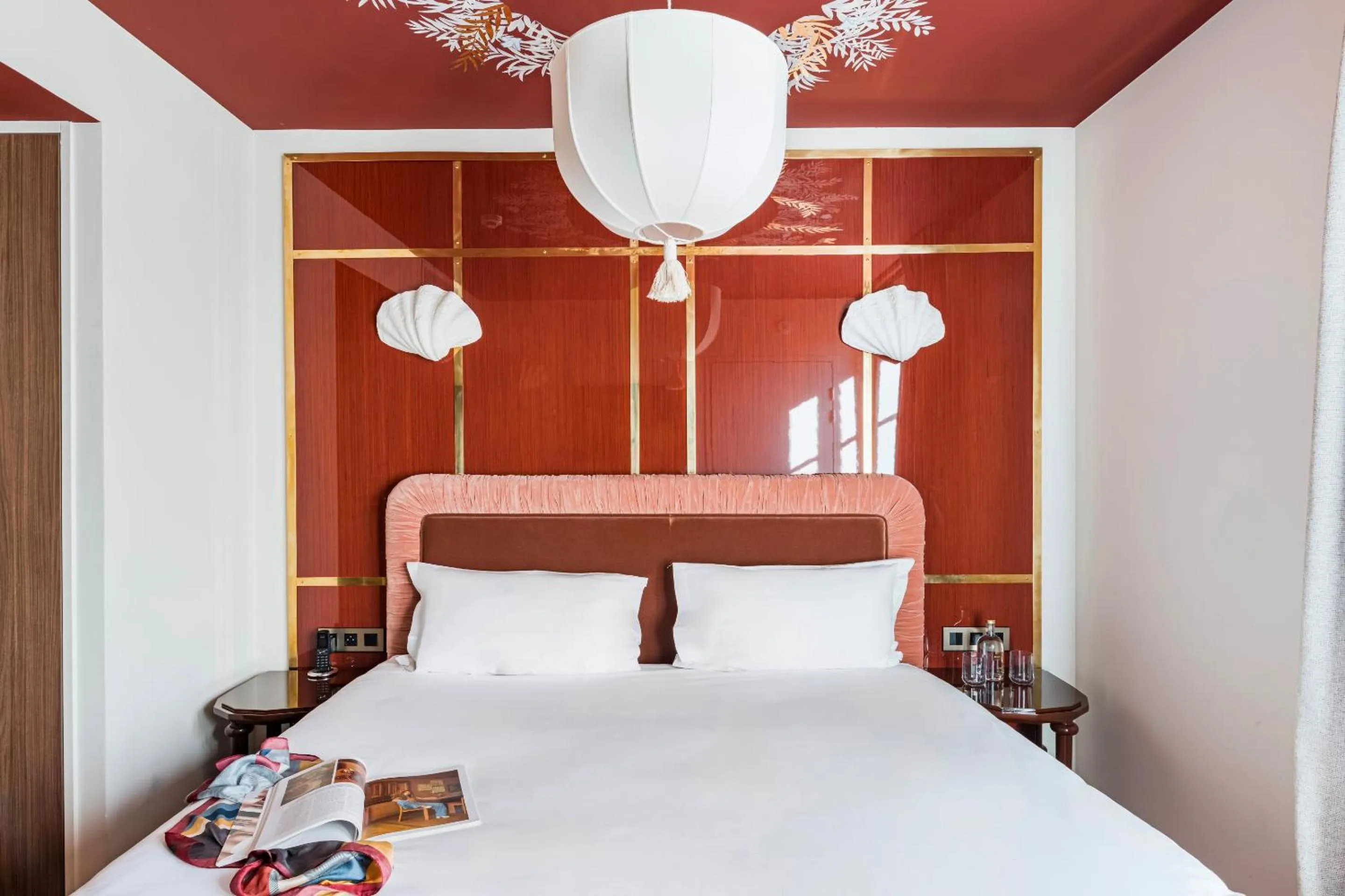 Bedroom, Bed in Hôtel La Cour du 6