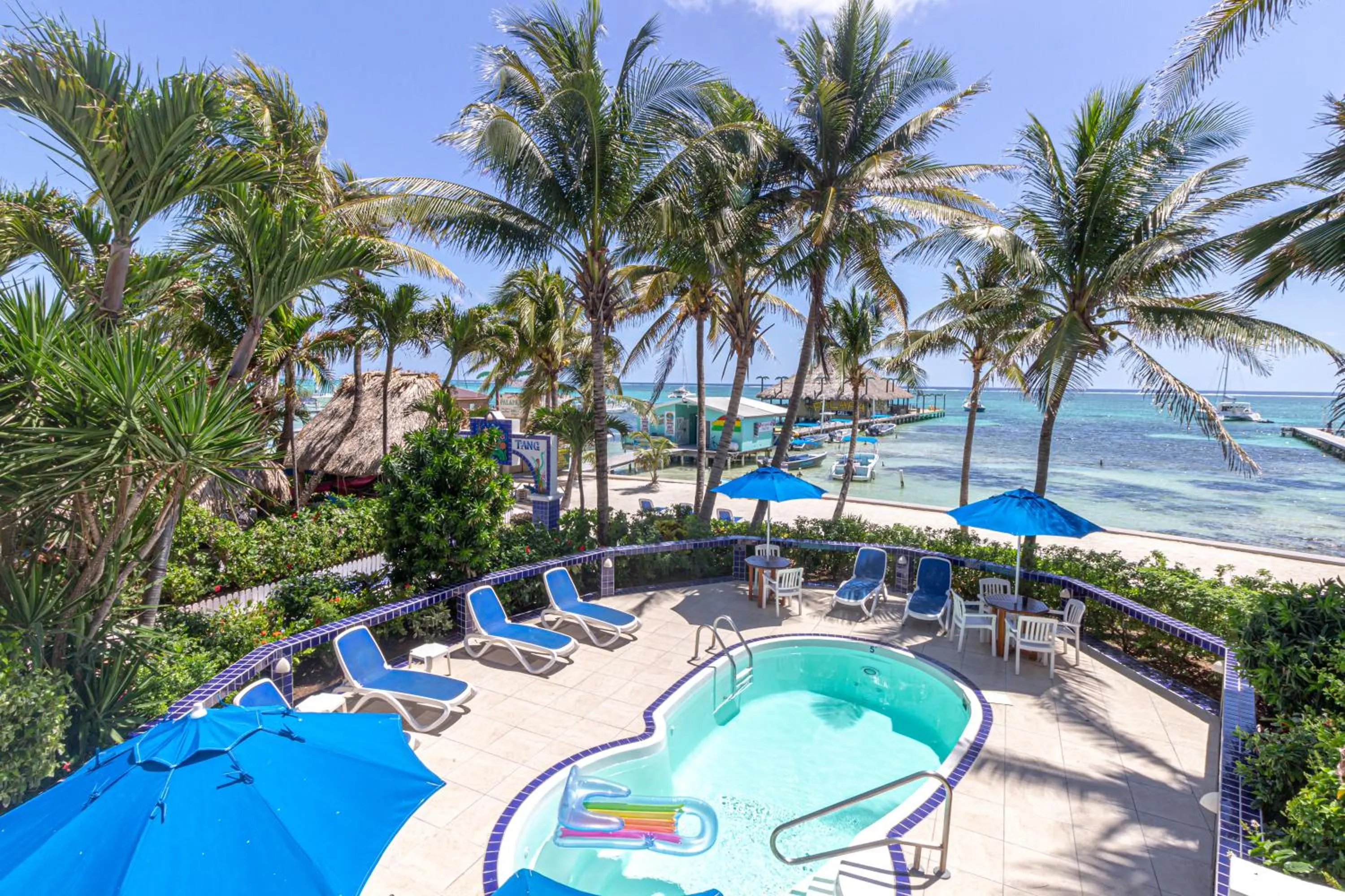 Balcony/Terrace in Blue Tang Inn