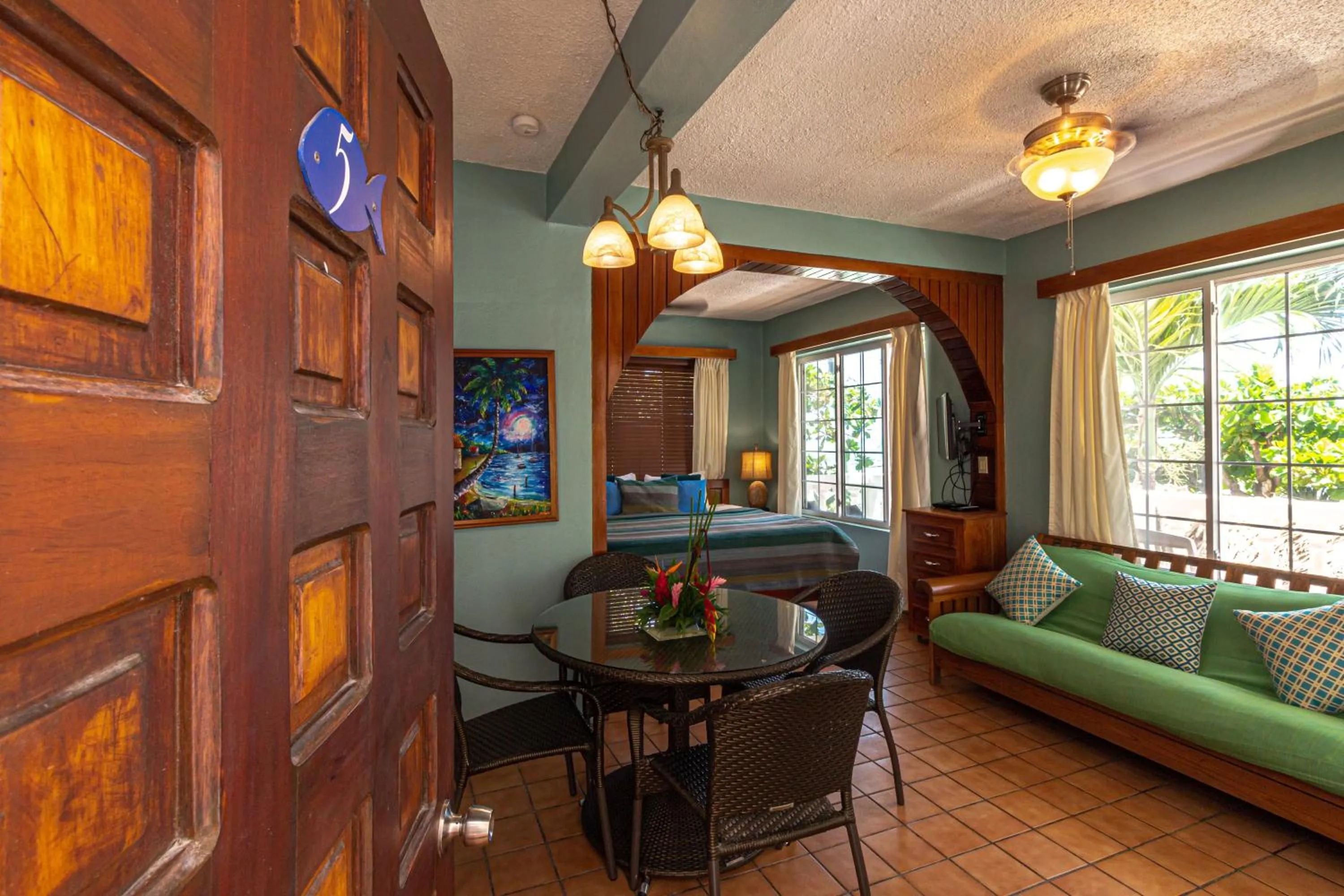 Dining area in Blue Tang Inn
