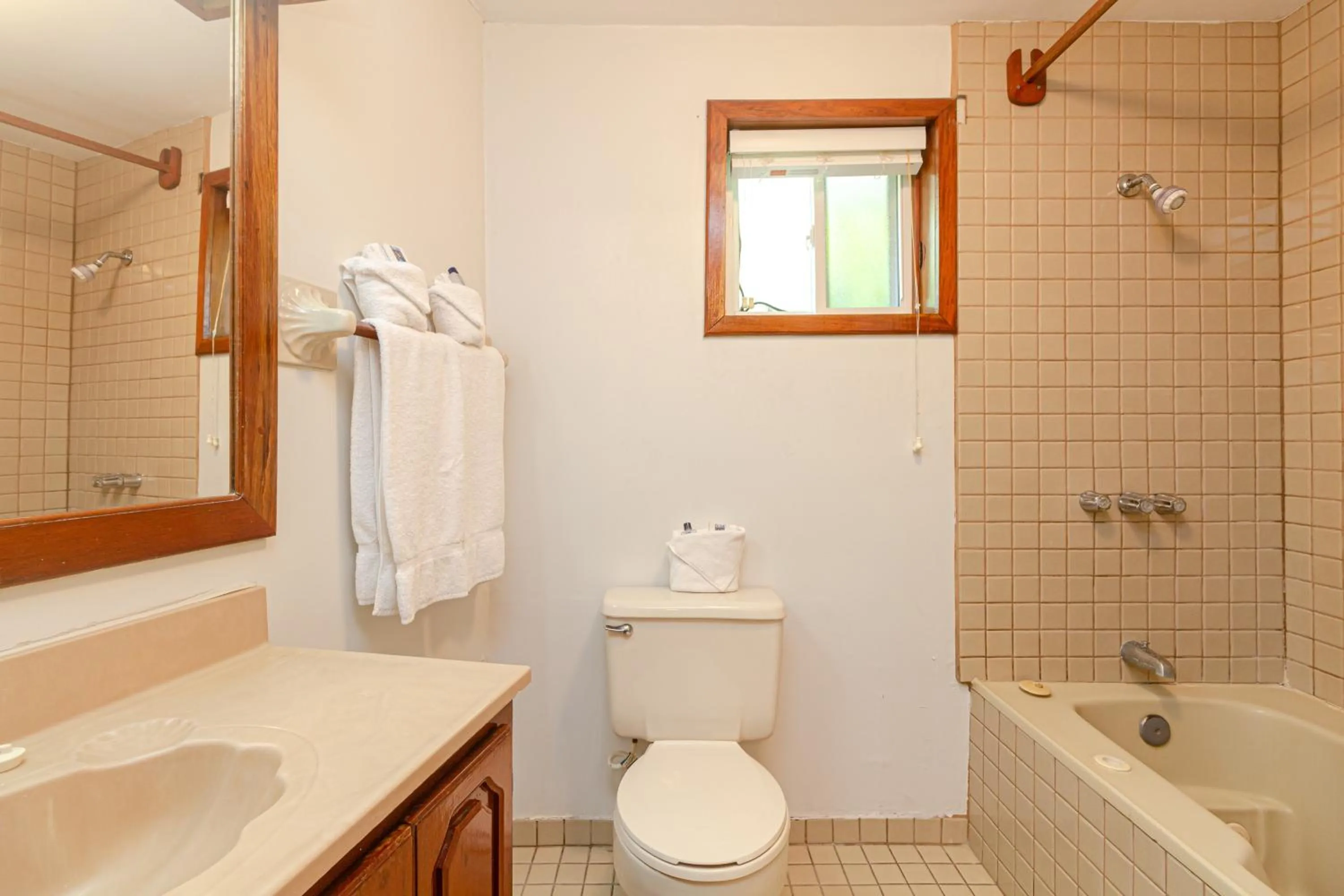 Bath in Blue Tang Inn