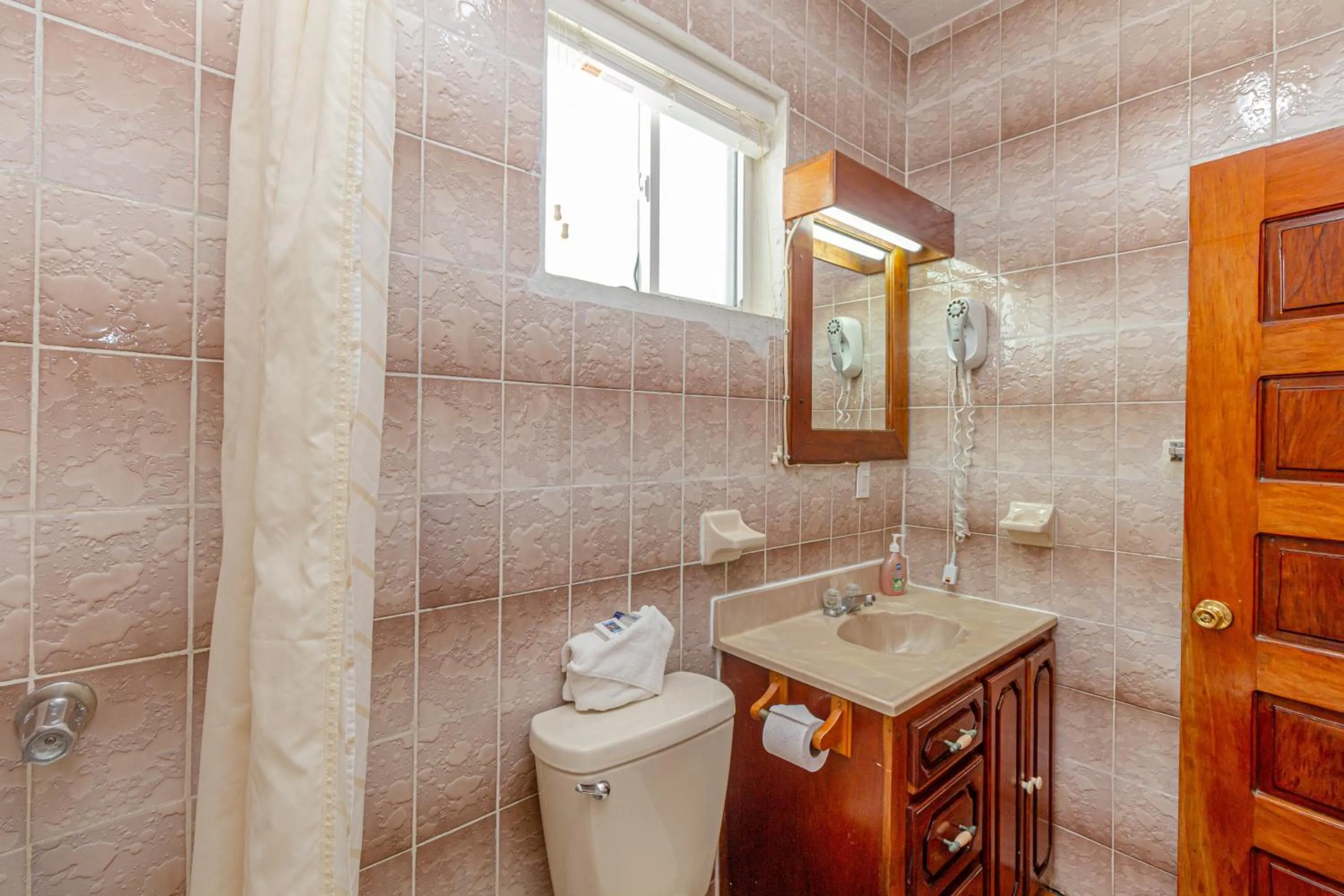 Bathroom in Blue Tang Inn