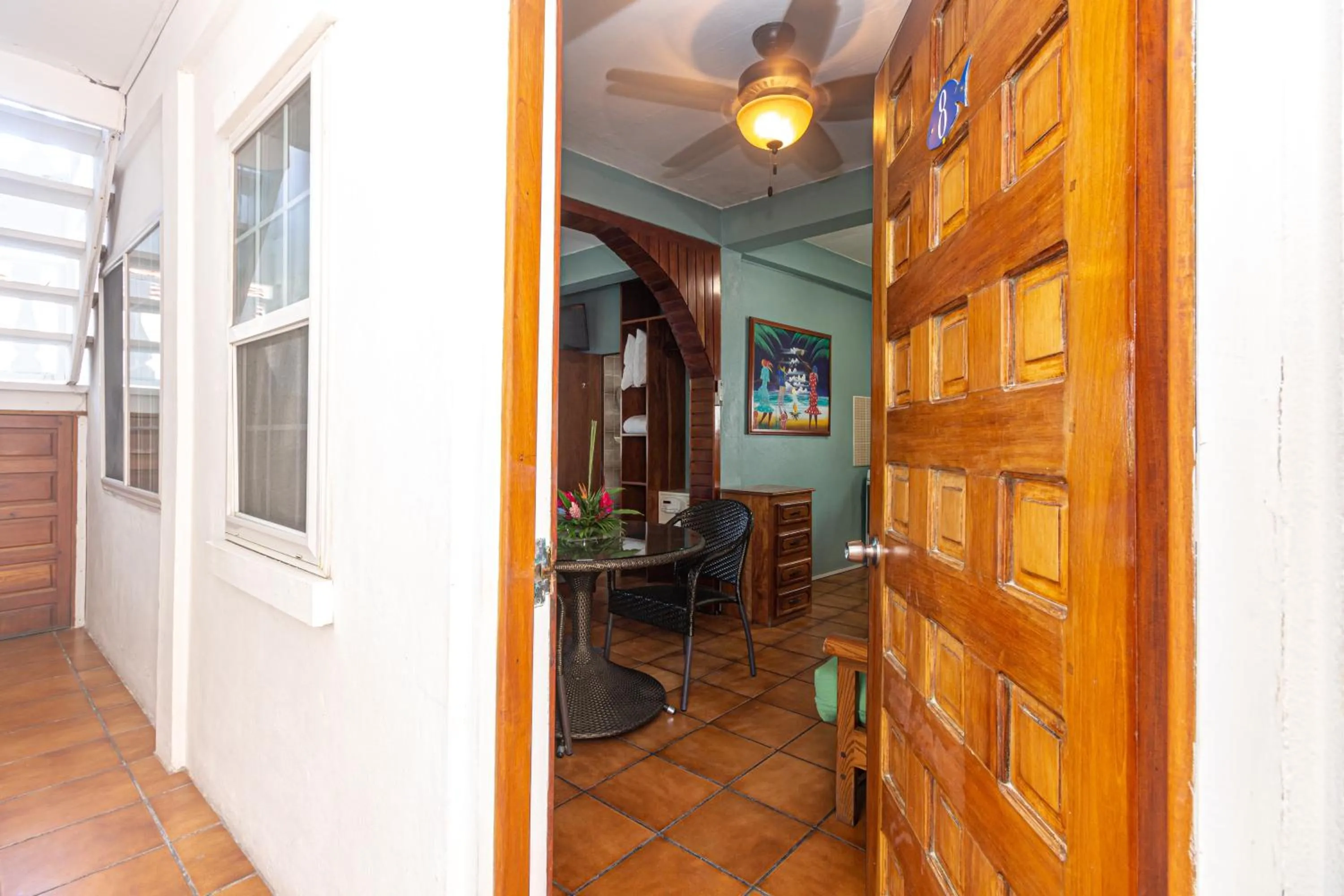 Bedroom in Blue Tang Inn