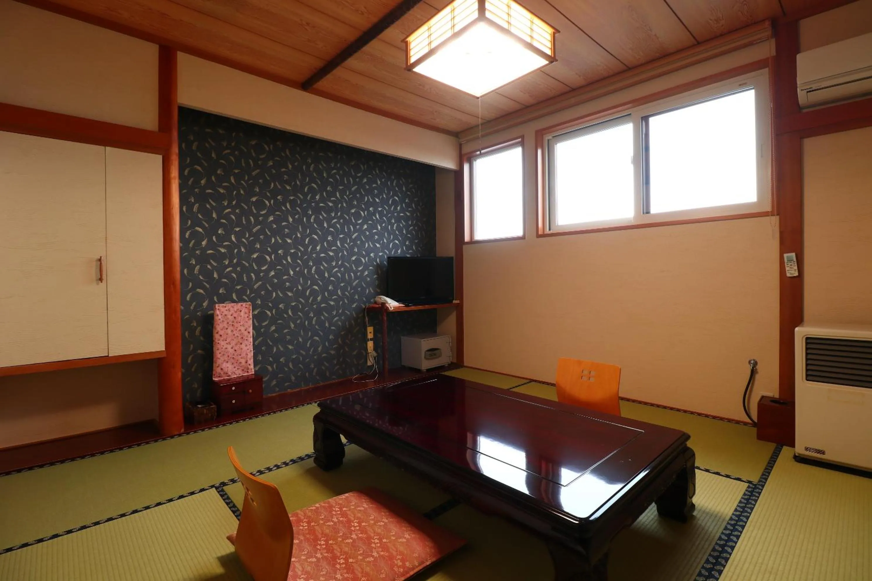 Photo of the whole room in Aoni Sanso