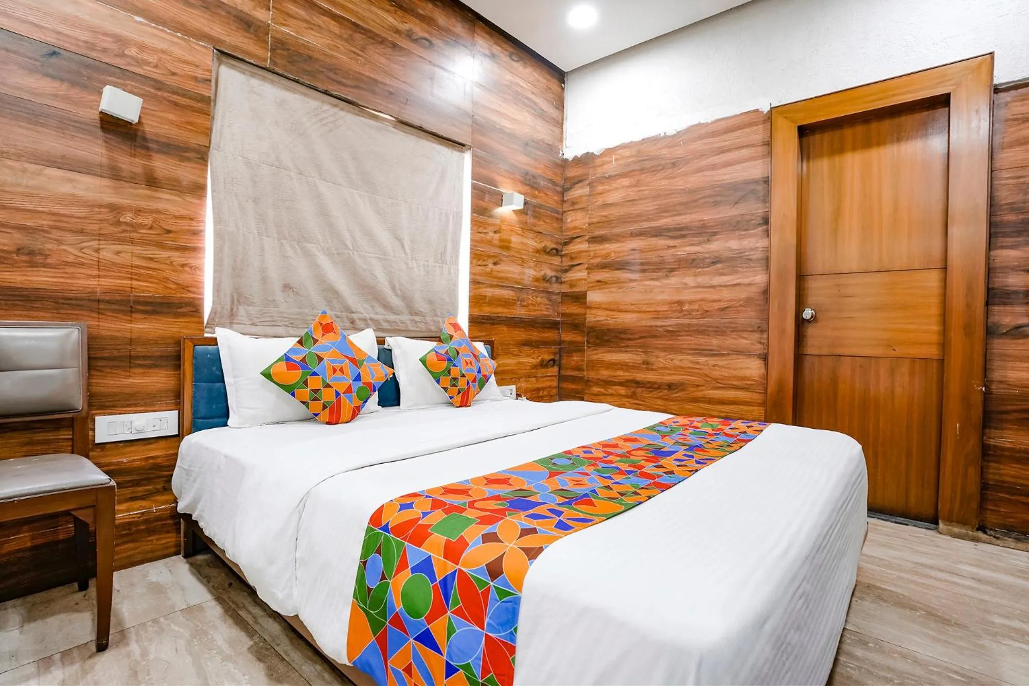 Bed in FabHotel Kyra - Near Airport Road