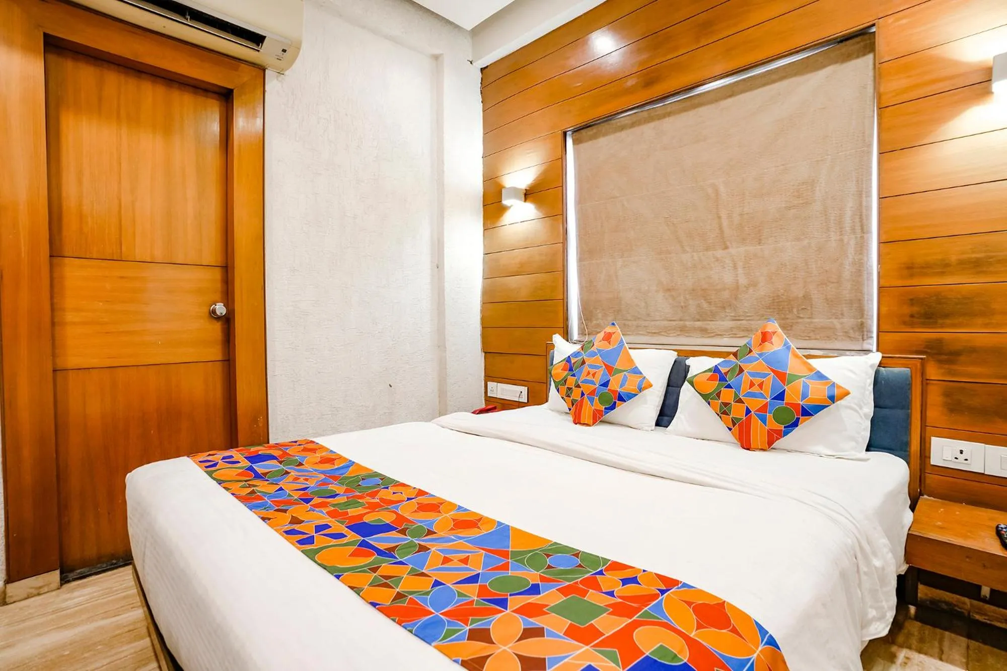 Bed in FabHotel Kyra - Near Airport Road