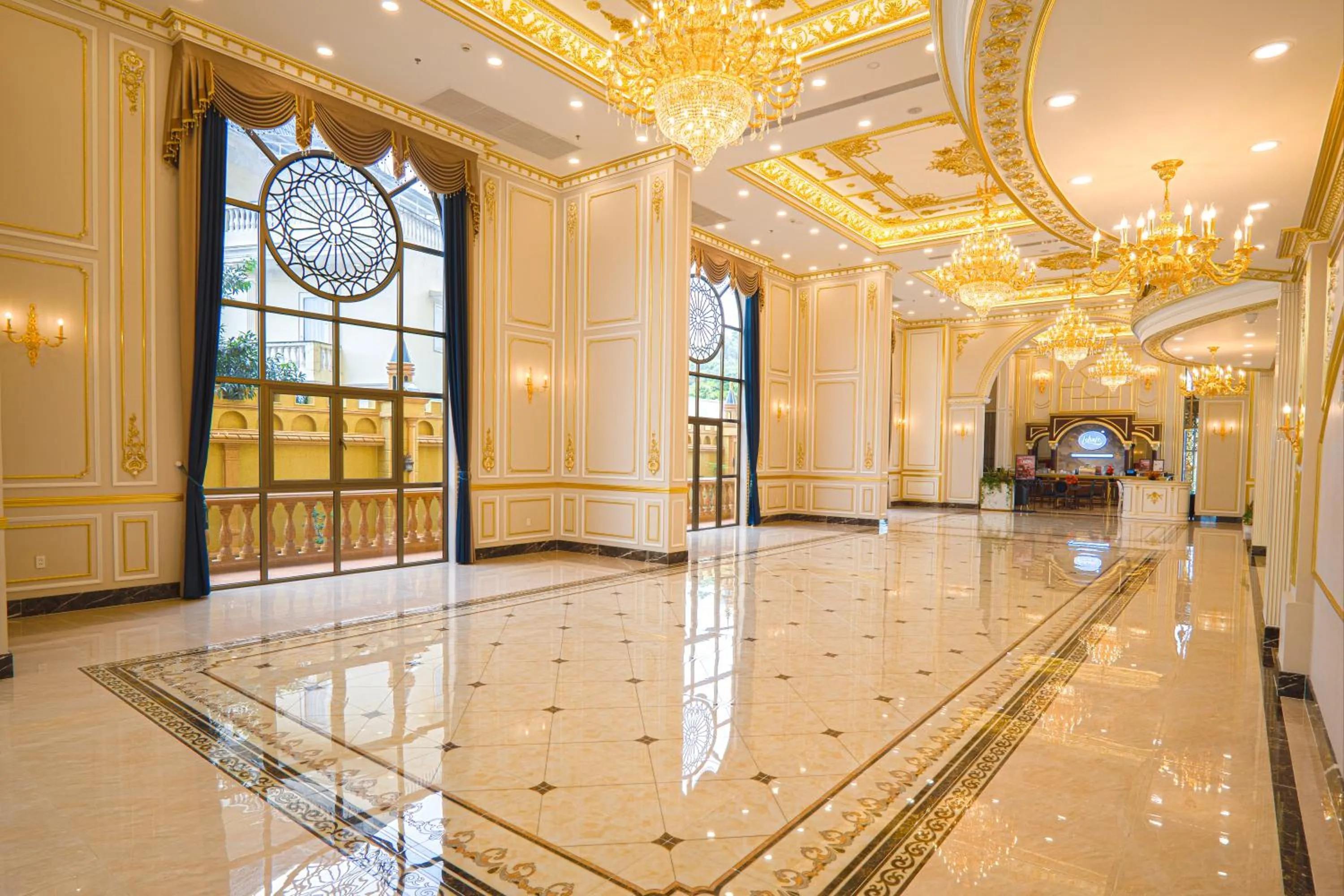 Lobby or reception in LaChateau