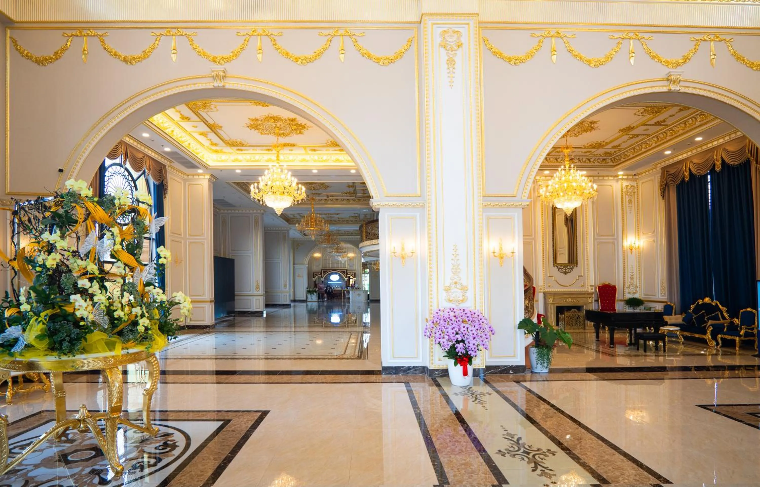 Living room in LaChateau