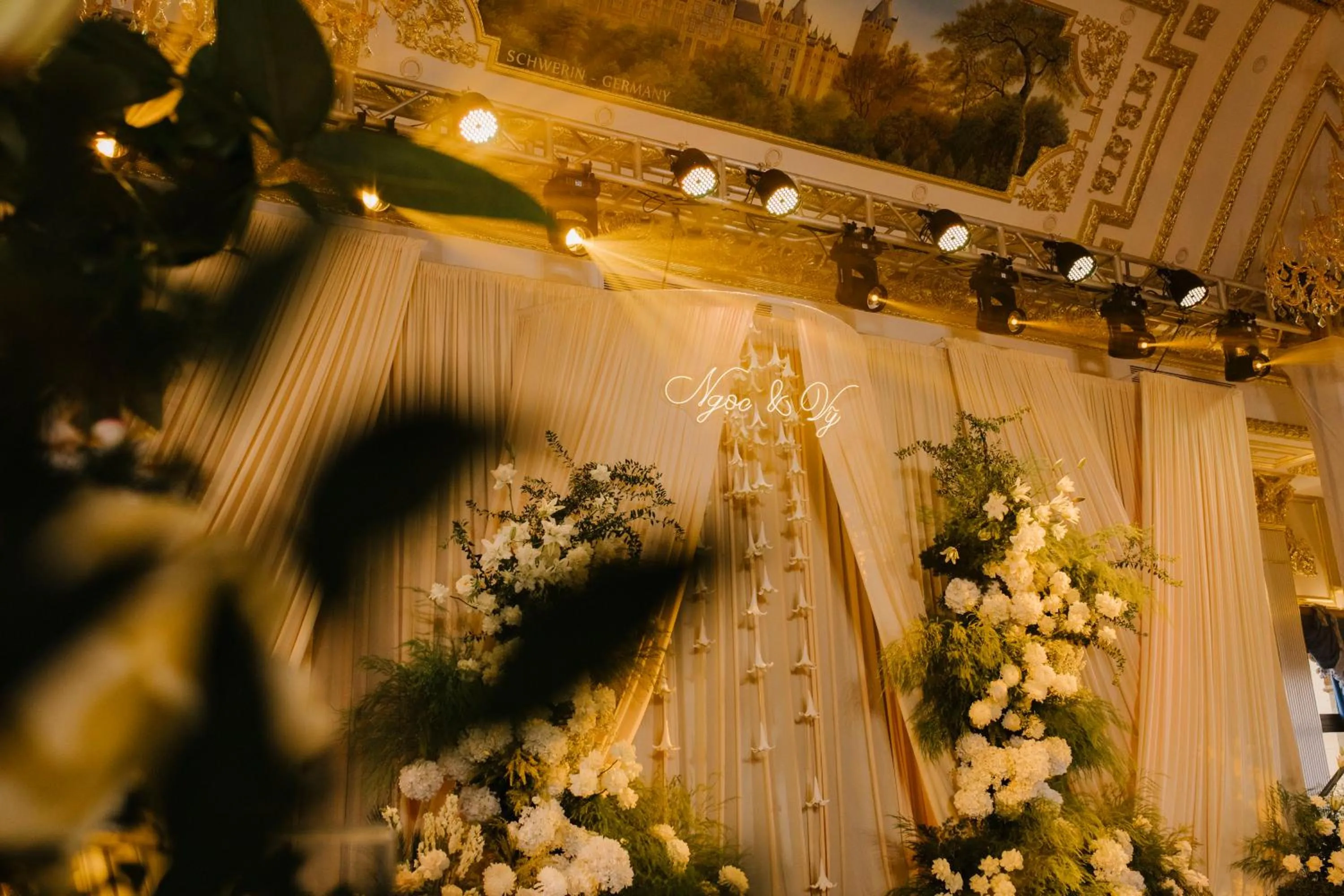 Restaurant/places to eat in LaChateau