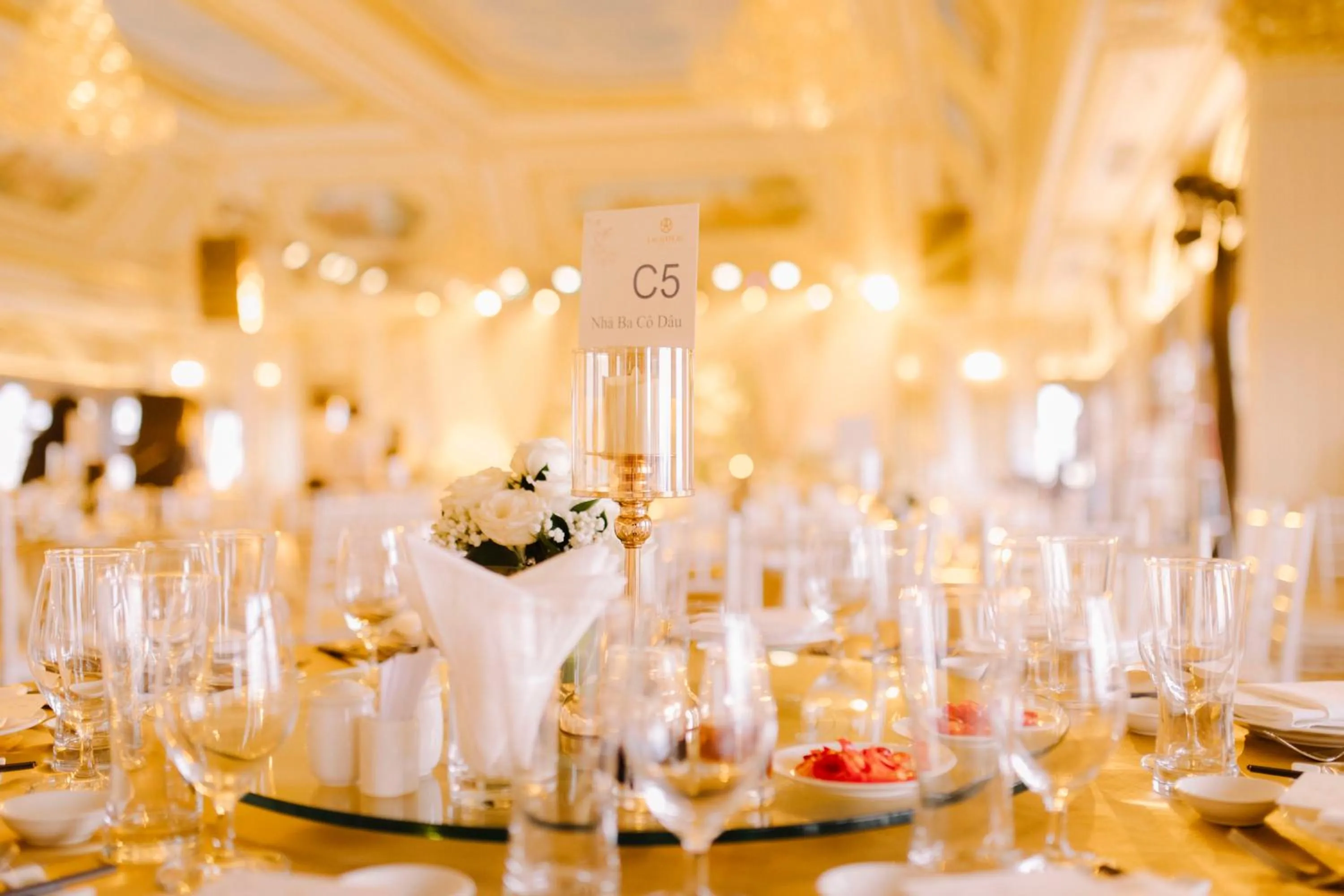 Restaurant/places to eat in LaChateau