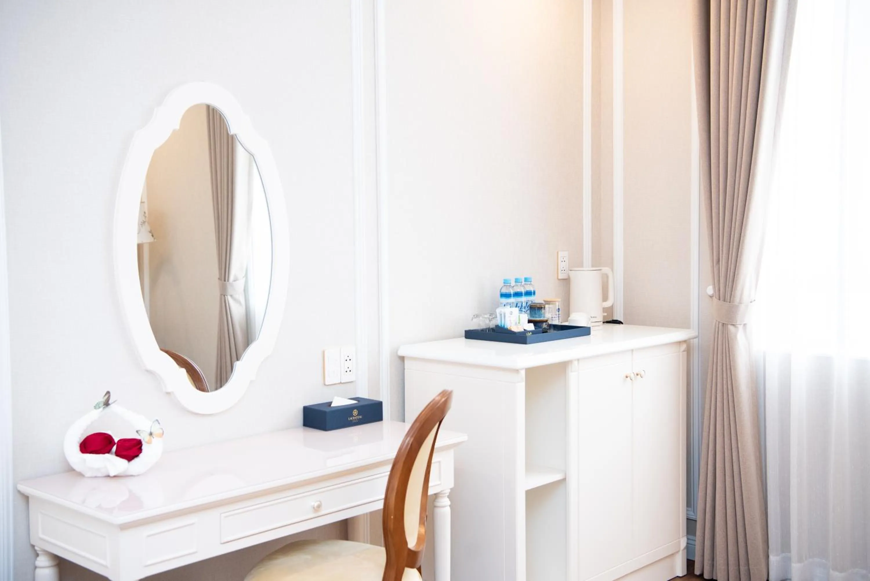 furniture in LaChateau