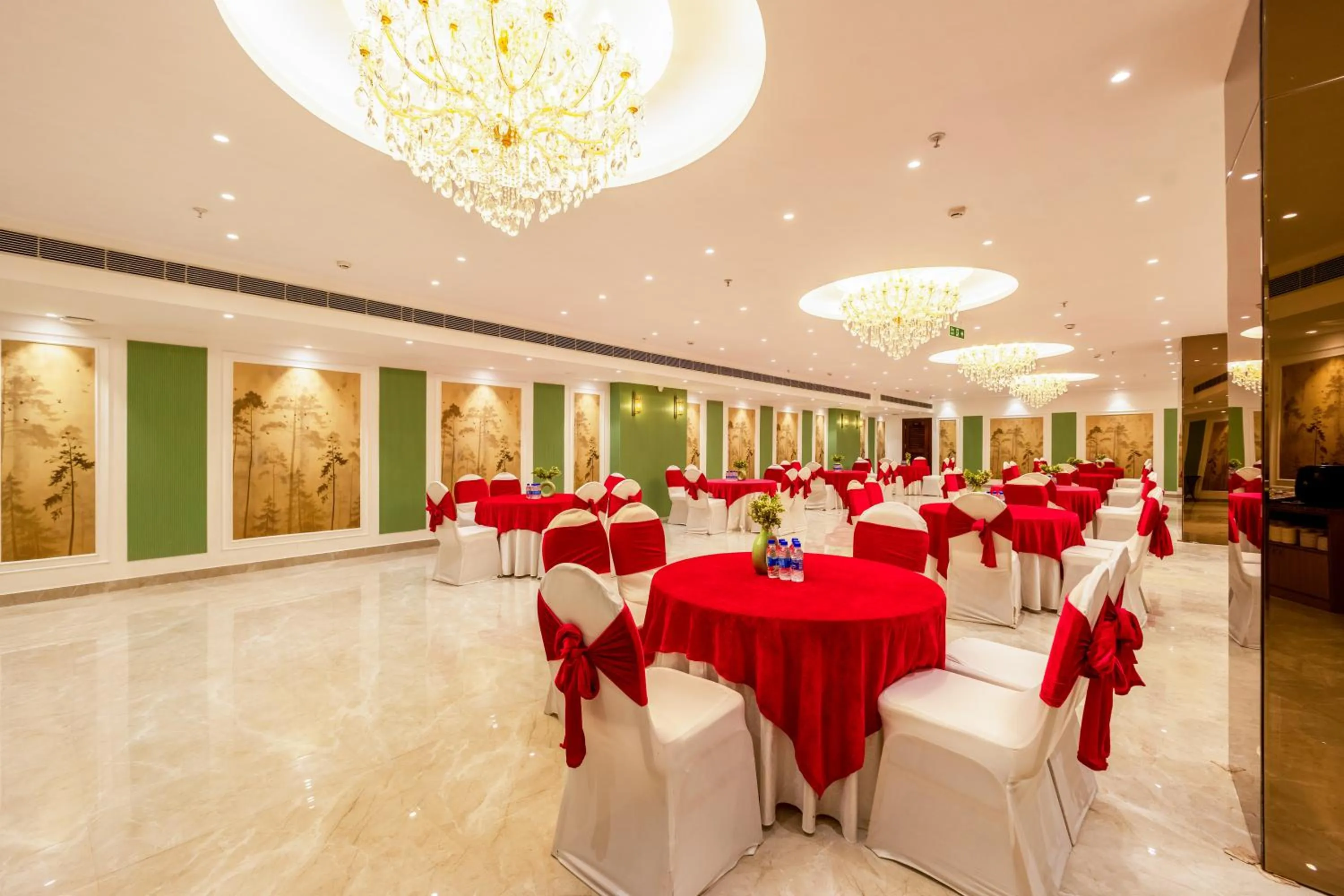 Banquet/Function facilities in Saltstayz Premier - Manesar & Sector 86