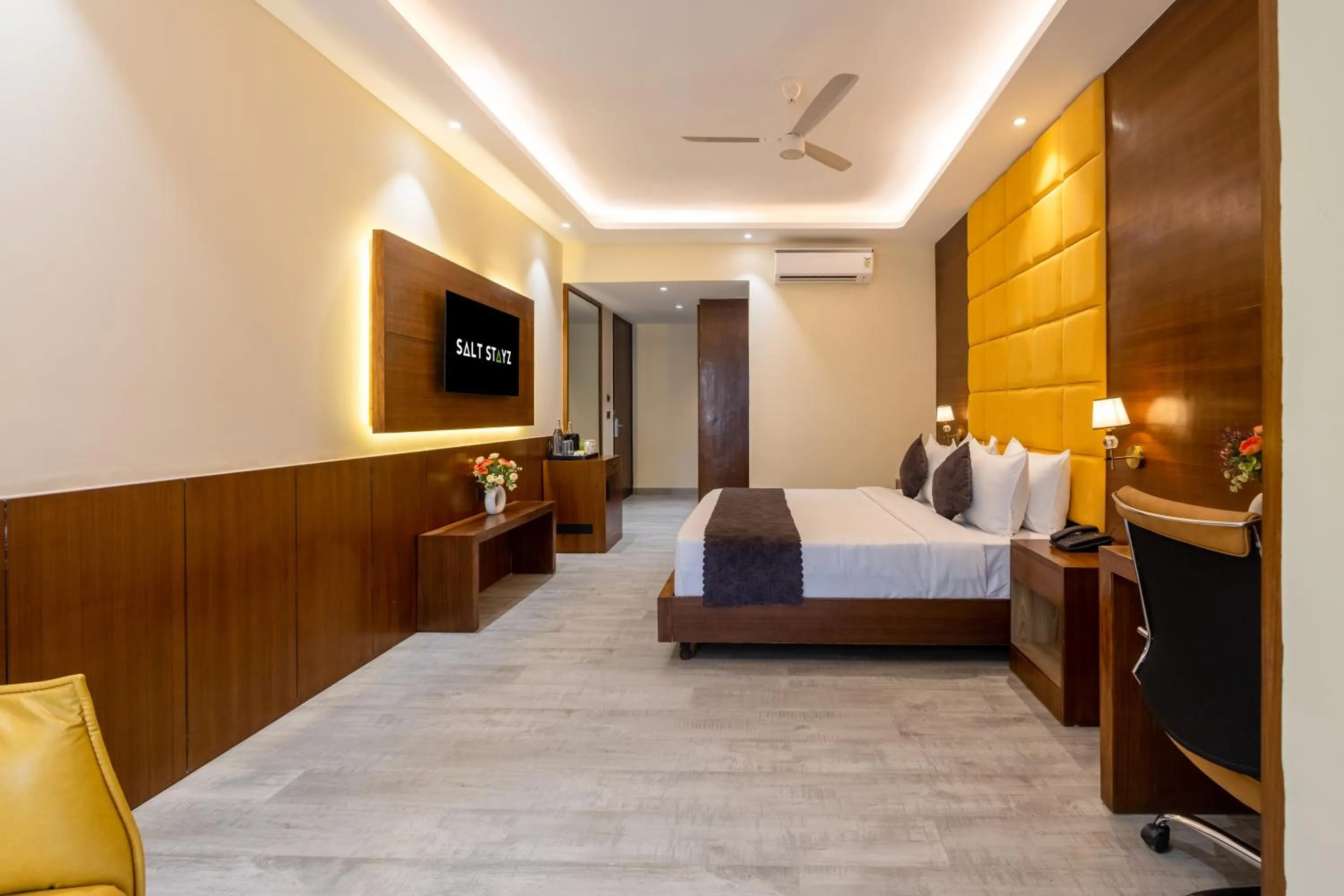 Bed in Saltstayz Premier - Manesar & Sector 86