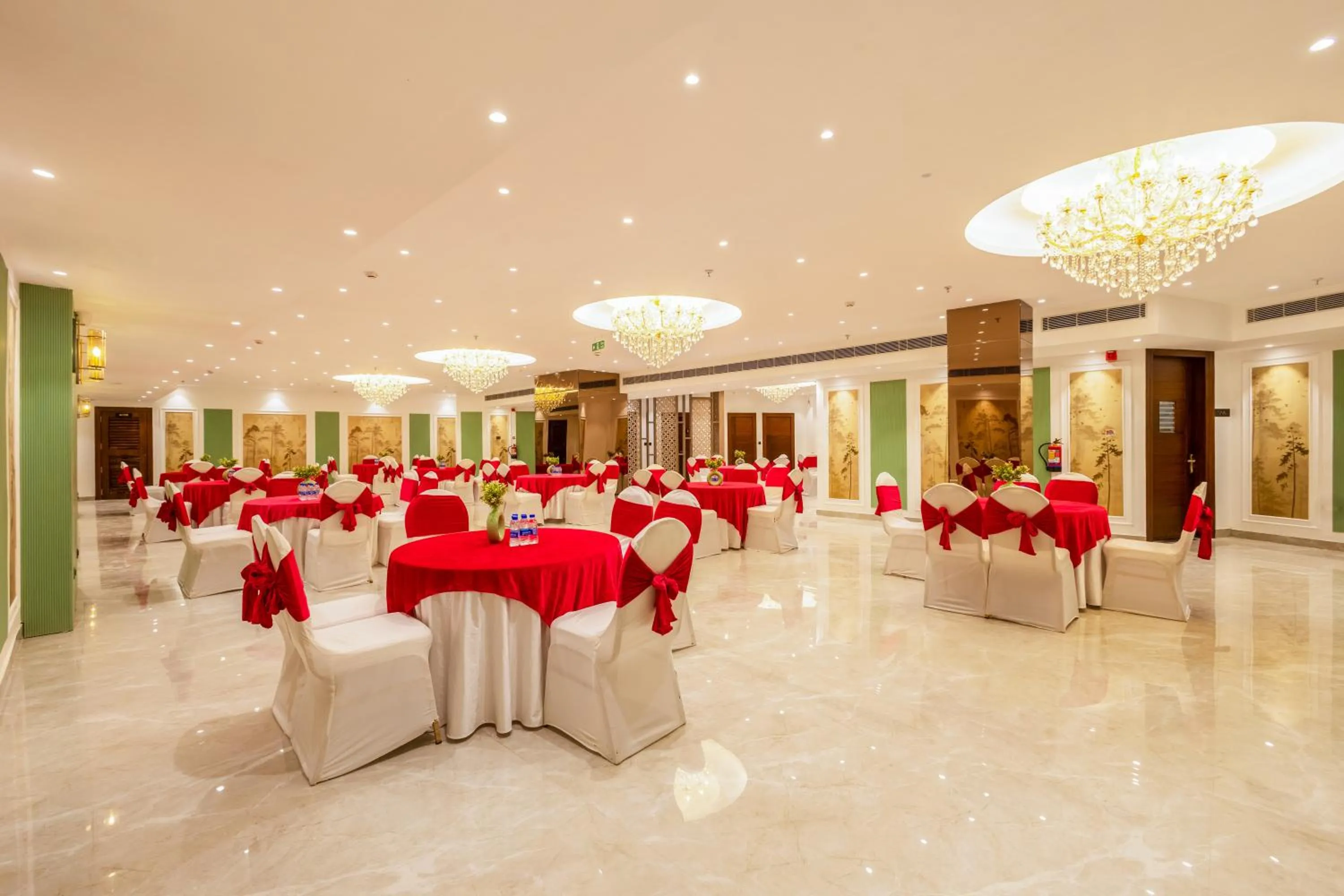 Banquet/Function facilities in Saltstayz Premier - Manesar & Sector 86
