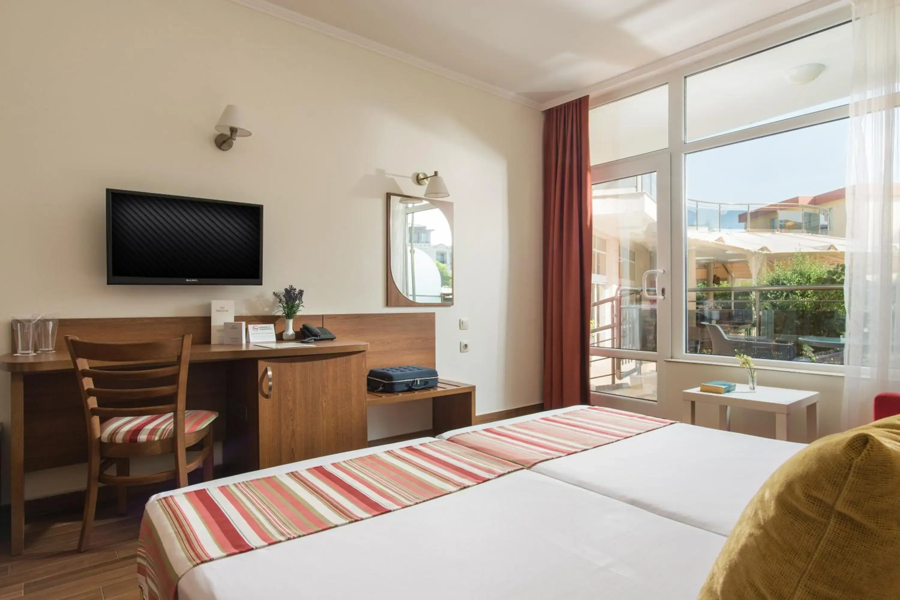 Single Room with Balcony - single occupancy in Hotel Miramar Sozopol Single Room with Balcony - single occupancy in Hotel Miramar Sozopol